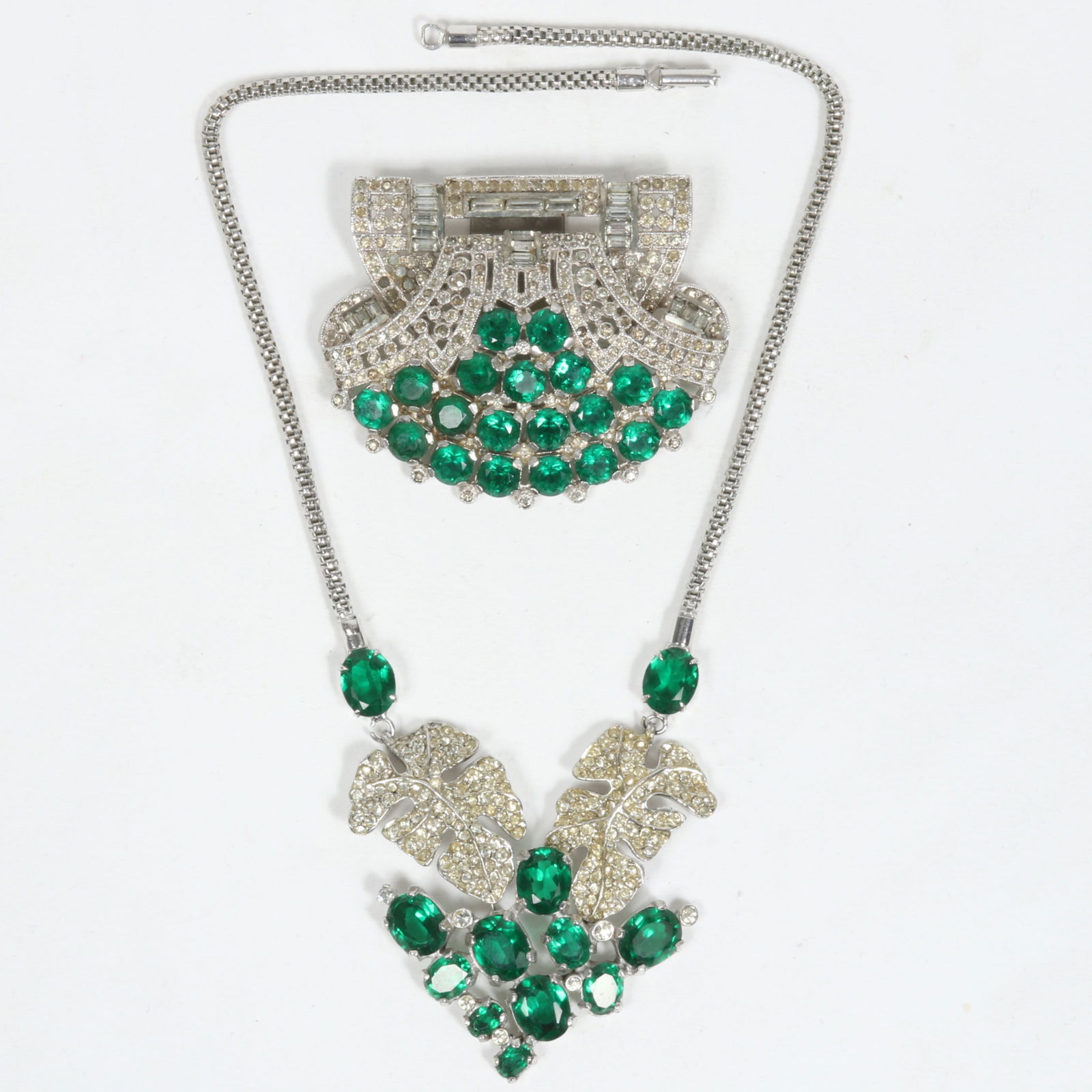 Art Deco green glass foliage necklace and clear rhinestones with green glass dress clips and clear (1 of 4)