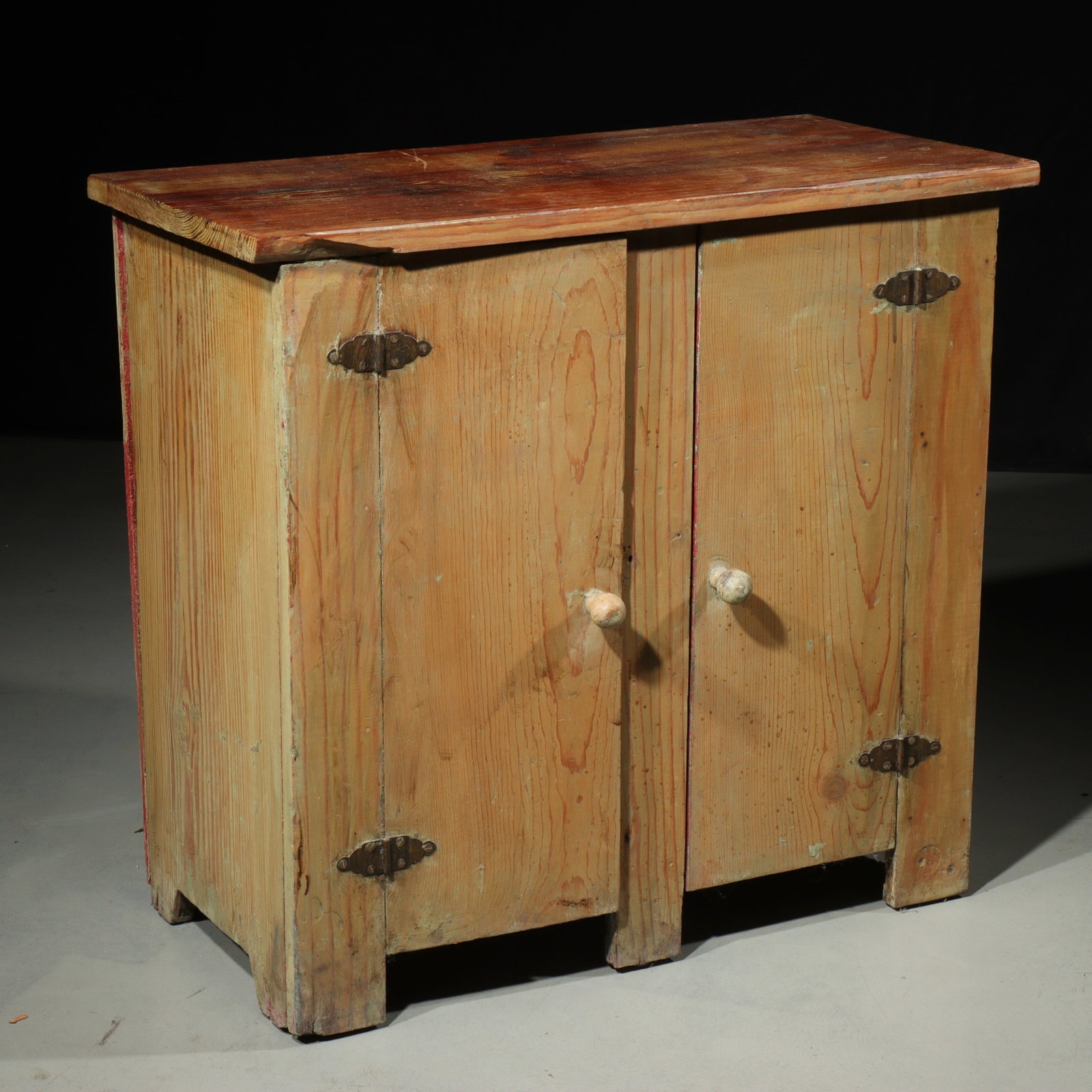 Country primitive pine wood two door jelly cabinet / cupboard. 24 1/2"H x 26 1/4"W x 13 1/4"D: Country primitive pine wood two door jelly cabinet / cupboard. 24 1/2"H x 26 1/4"W x 13 1/4"D