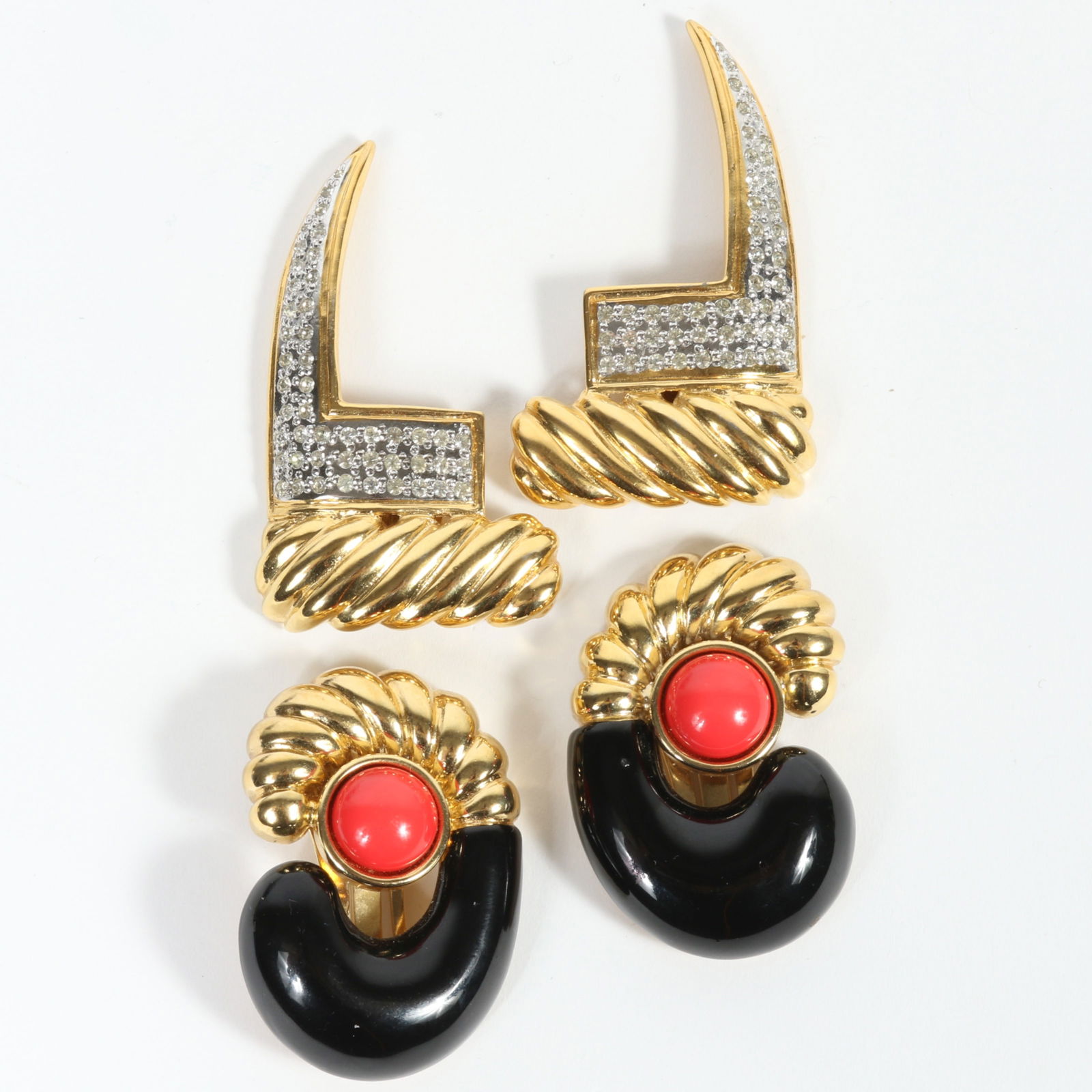 Pair of Valentino designer earrings with pointed clear rhinestone earrings and rounded black enamel (1 of 8)