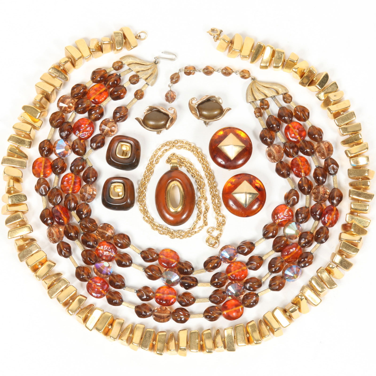 Vintage 6pc Crown Trifari group including; multi strand beaded necklace, gold tone metal chip (1 of 13)