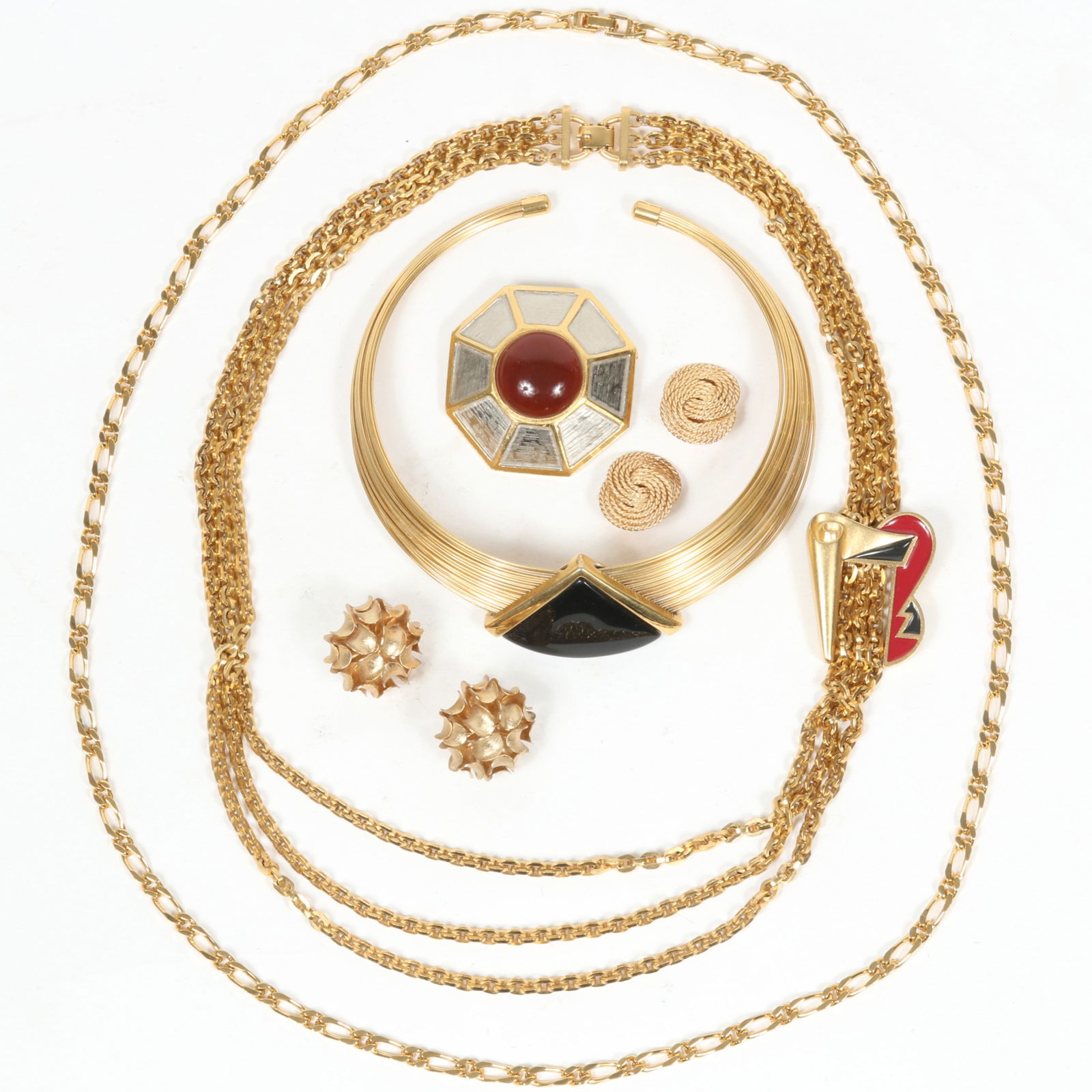 Vintage costume jewelry group including; Napier collar necklace, Napier dimensional earrings and (1 of 11)