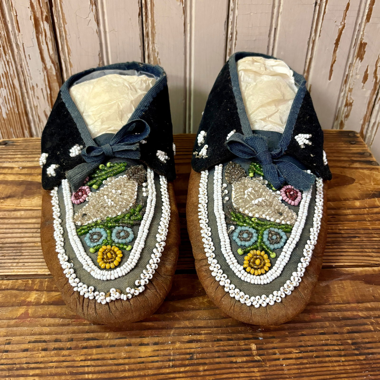 Antique Iroquois Beaded Leather Moccasins, ca. 1910-1920 10" long x 4 1/2" wide, 3 1/4" high (1 of 8)