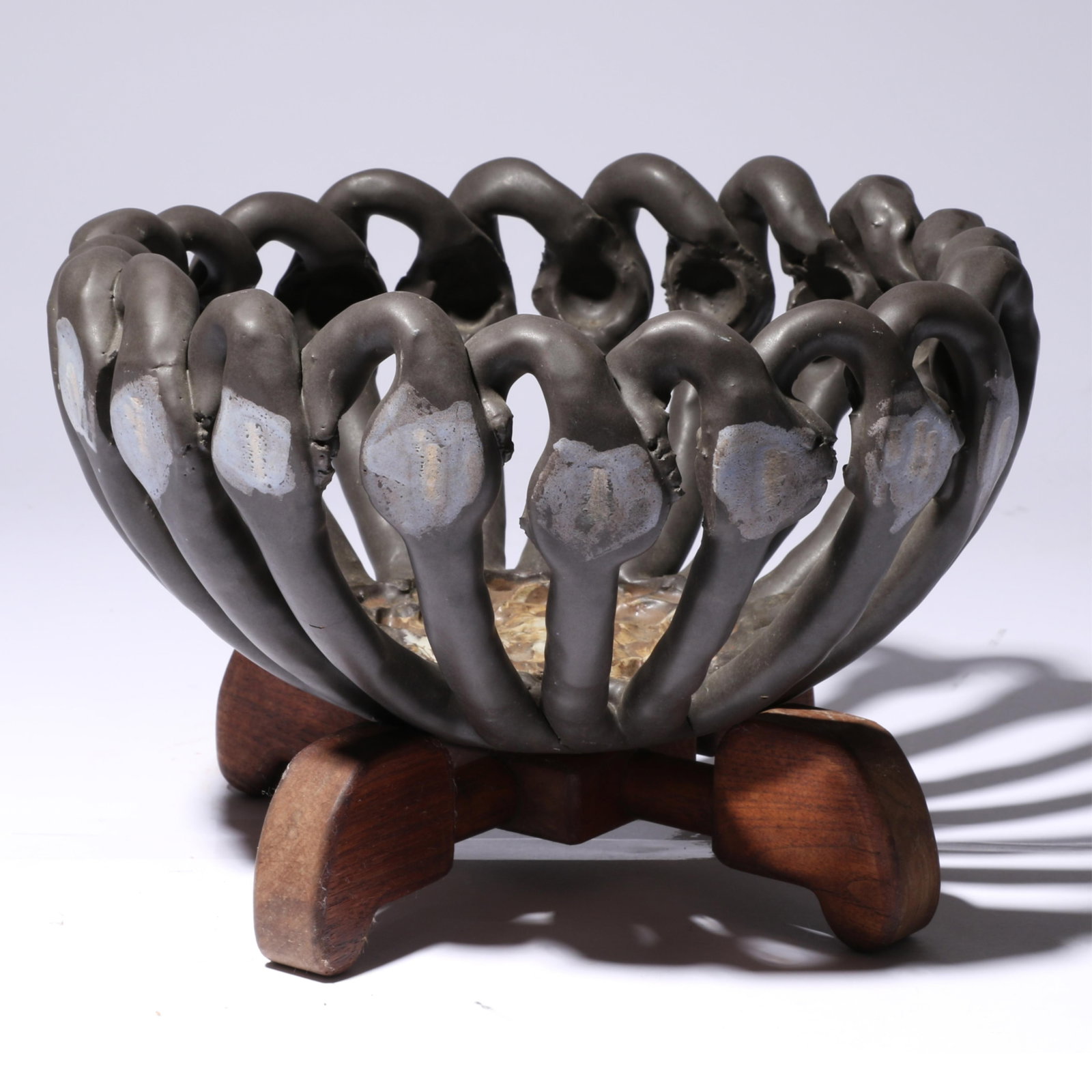 Gordon Martz?, Fruit Bowl, hand built modernist art pottery studio Ceramic, 9 1/4"H x 12 1/4"Diam.: Gordon Martz? Fruit Bowl hand built modernist art pottery studio Ceramic unsigned. on wood base. 9 1/4"H x 12 1/4"Diam. (with stand)