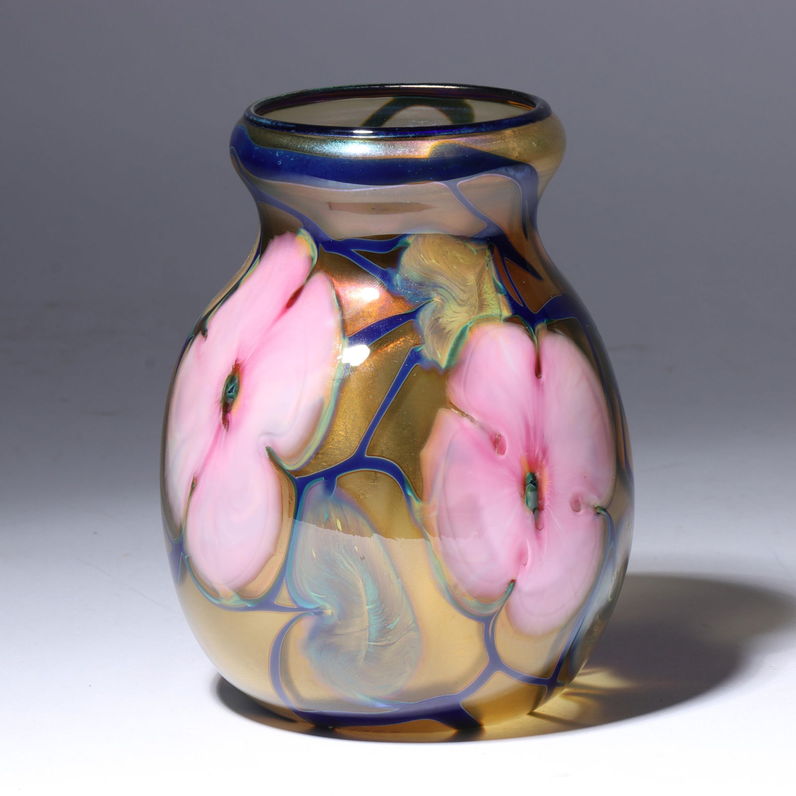 Charles Lotton, Illinois (1935-2021), Tiffany-style Taffeta Multi Flora Vase with large pink (1 of 9)