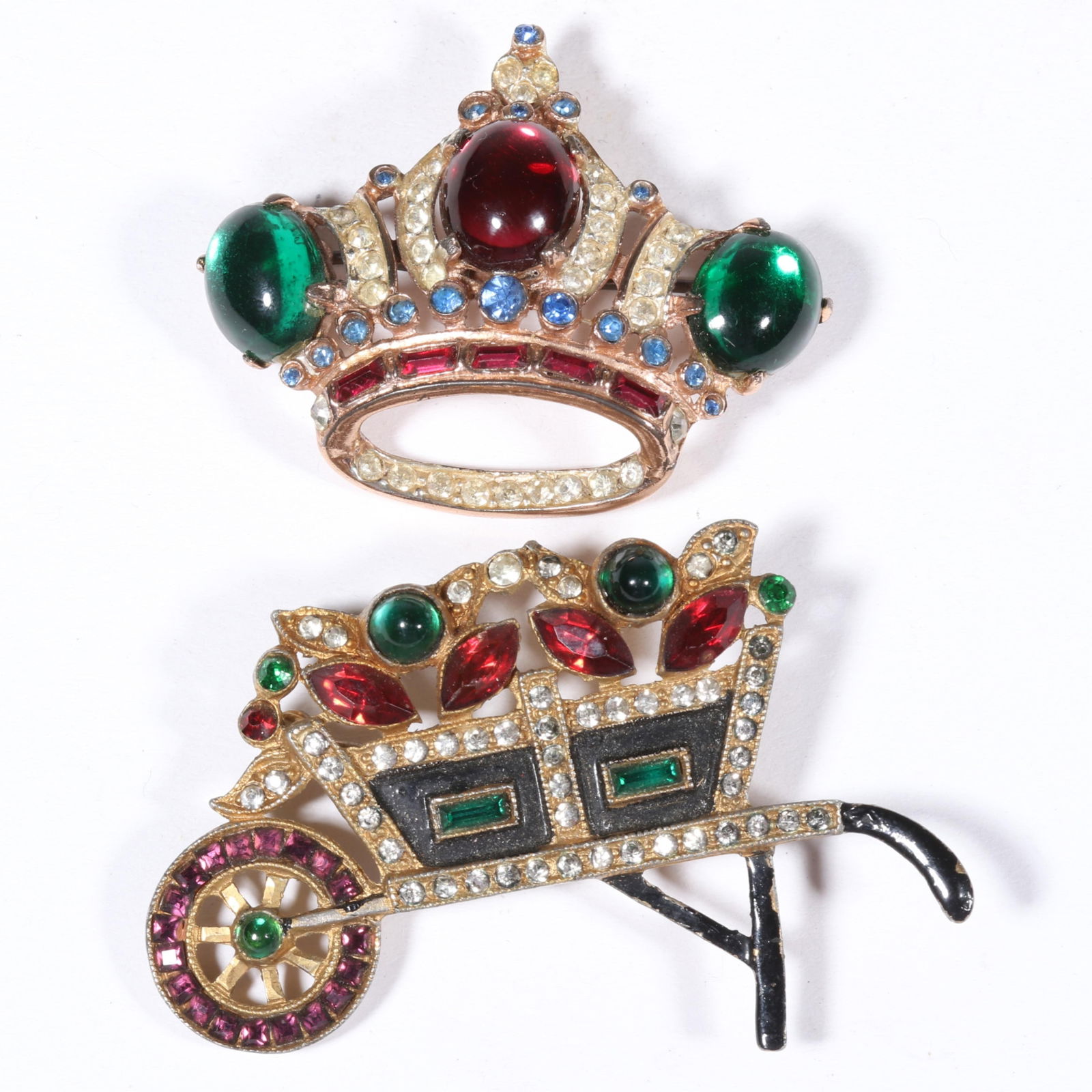 Corocraft / Coro Craft sterling vermeil jewel toned glass cabochon crown brooch with jewel tone: Corocraft / Coro Craft sterling vermeil jewel toned glass cabochon crown brooch with jewel tone cabochon pot metal garden wagon brooch. Provenance: From the collection of Cheryl Killmer. 1 1/2"H x 2 1