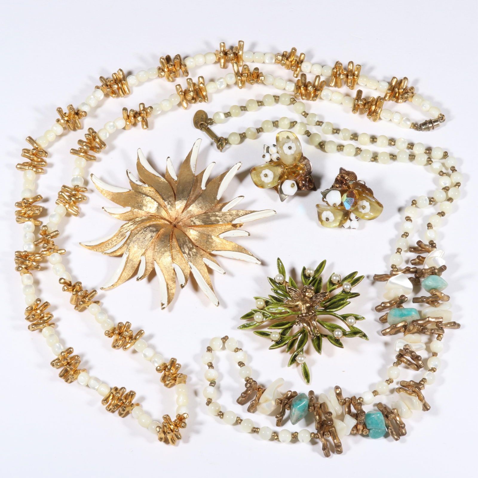 Vintage 5pc. costume jewelry group including Miriam Haskell faux coral and natural stone and shell (1 of 11)