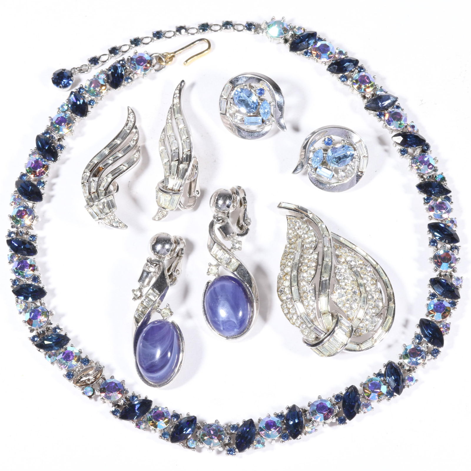 Crown Trifari 5pc. rhinestone crystal jewelry group with necklace, brooch, and earrings. 16 1/2"L x (1 of 11)