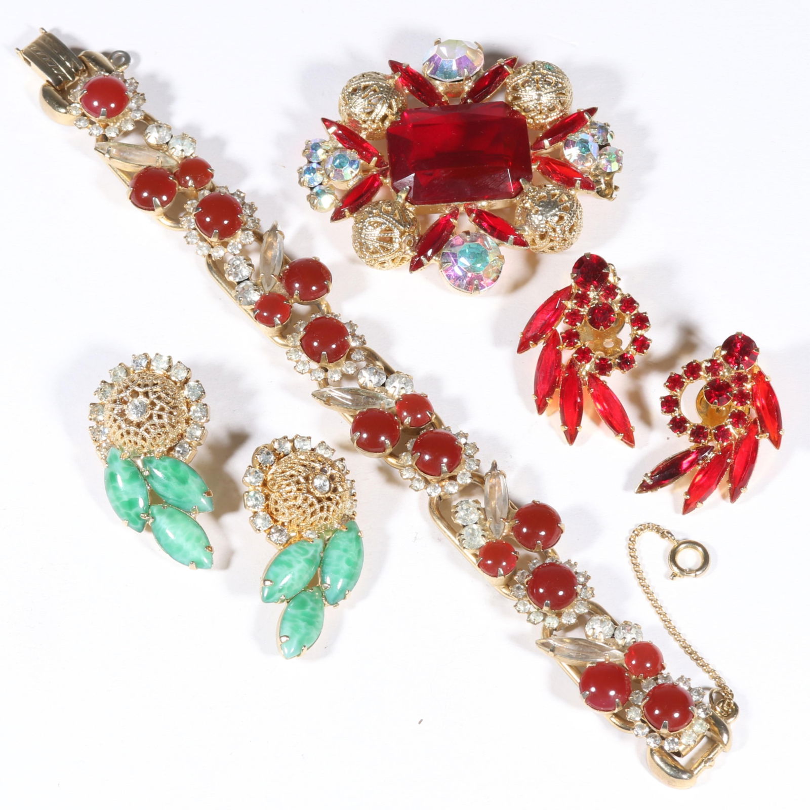 DeLizza & Elster Juliana 4pc. jewelry group with bracelet, brooch, and earrings. 7 1/4"L x 5/8"W (1 of 7)