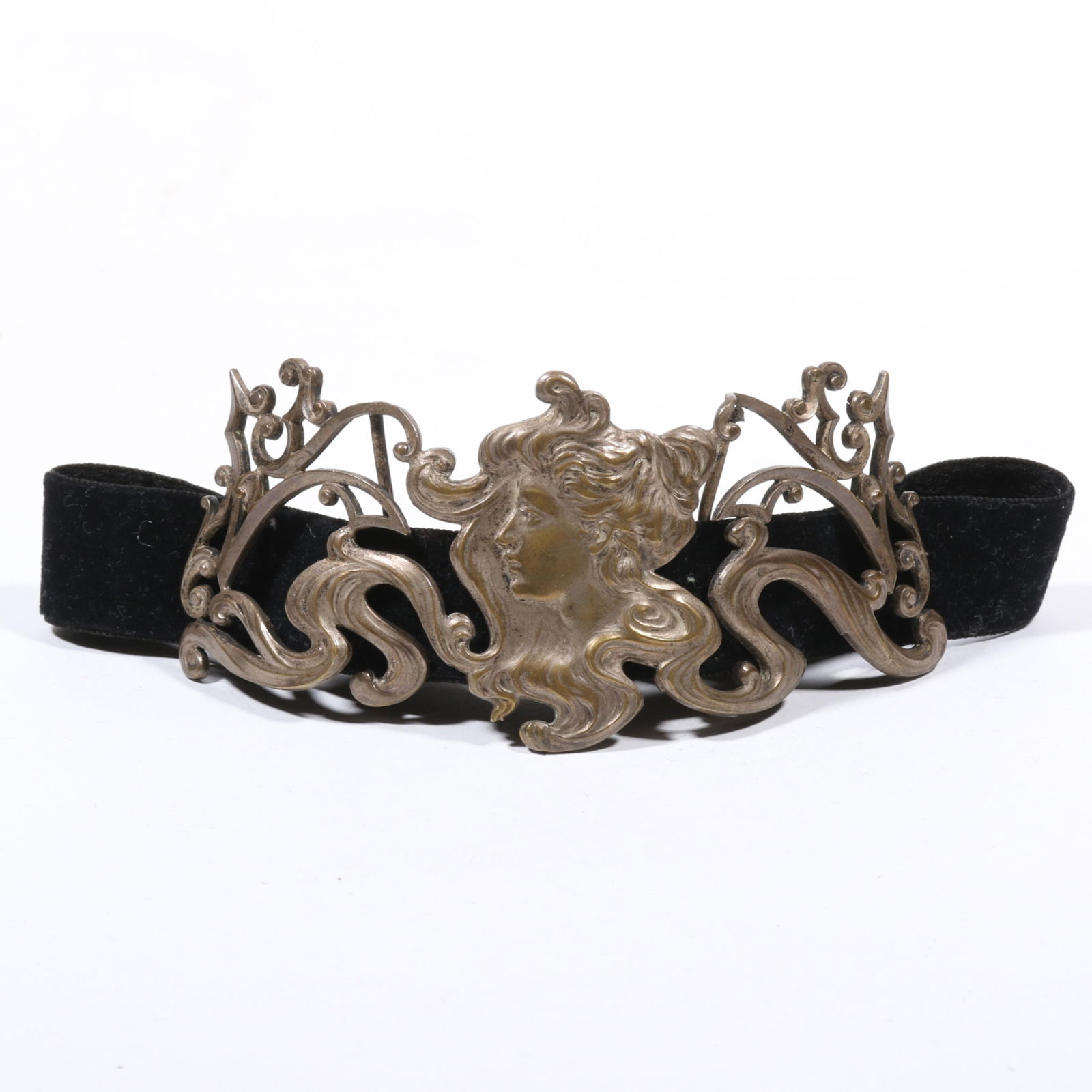 Antique Art Nouveau Gibson Girl Converted buckle on velvet choker necklace. 13 1/2"L x 2"W (1 of 10)