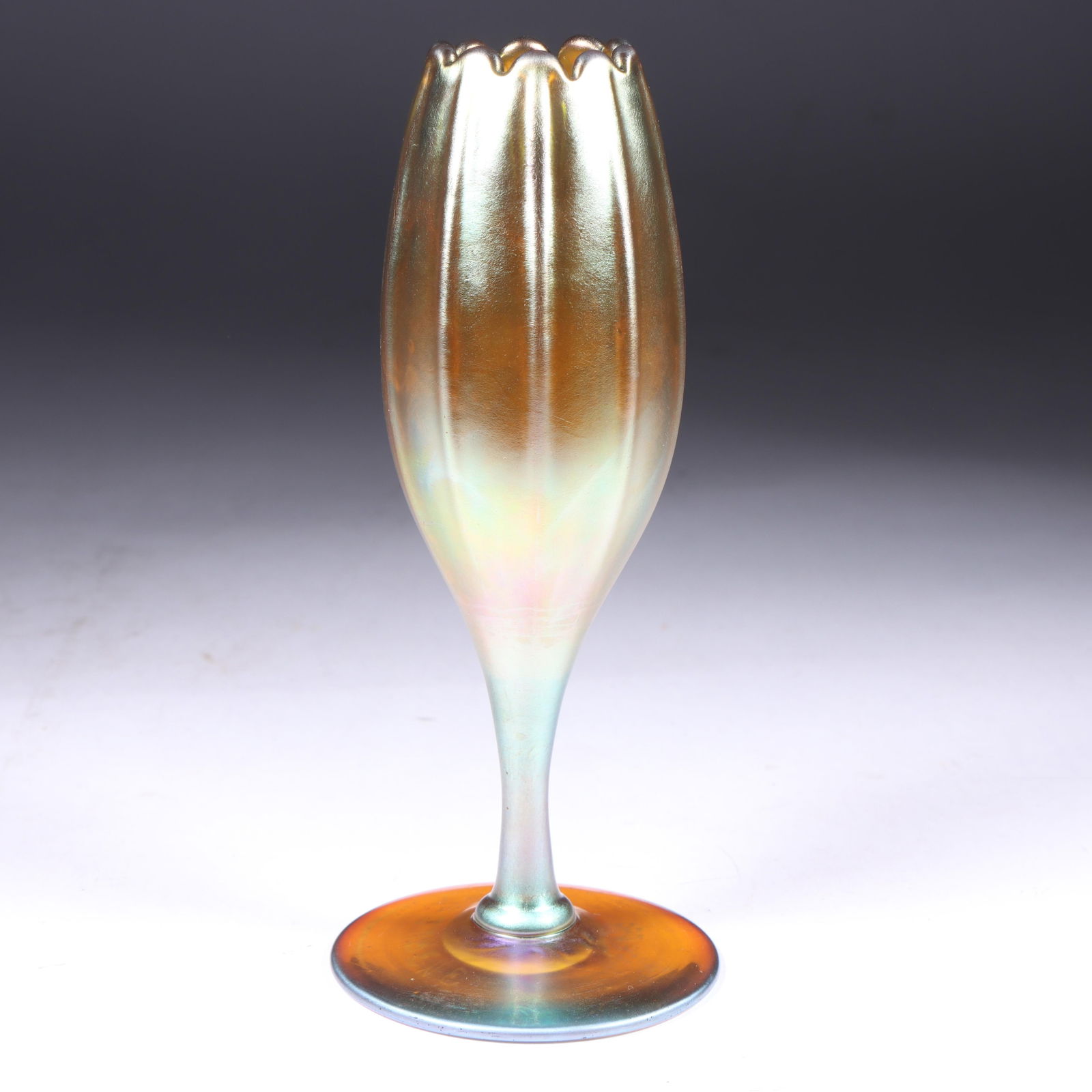 Small Steuben Aurene #560 floriform footed vase 5 1/2"H: Small Steuben Aurene #560 floriform footed vase 5 1/2"H