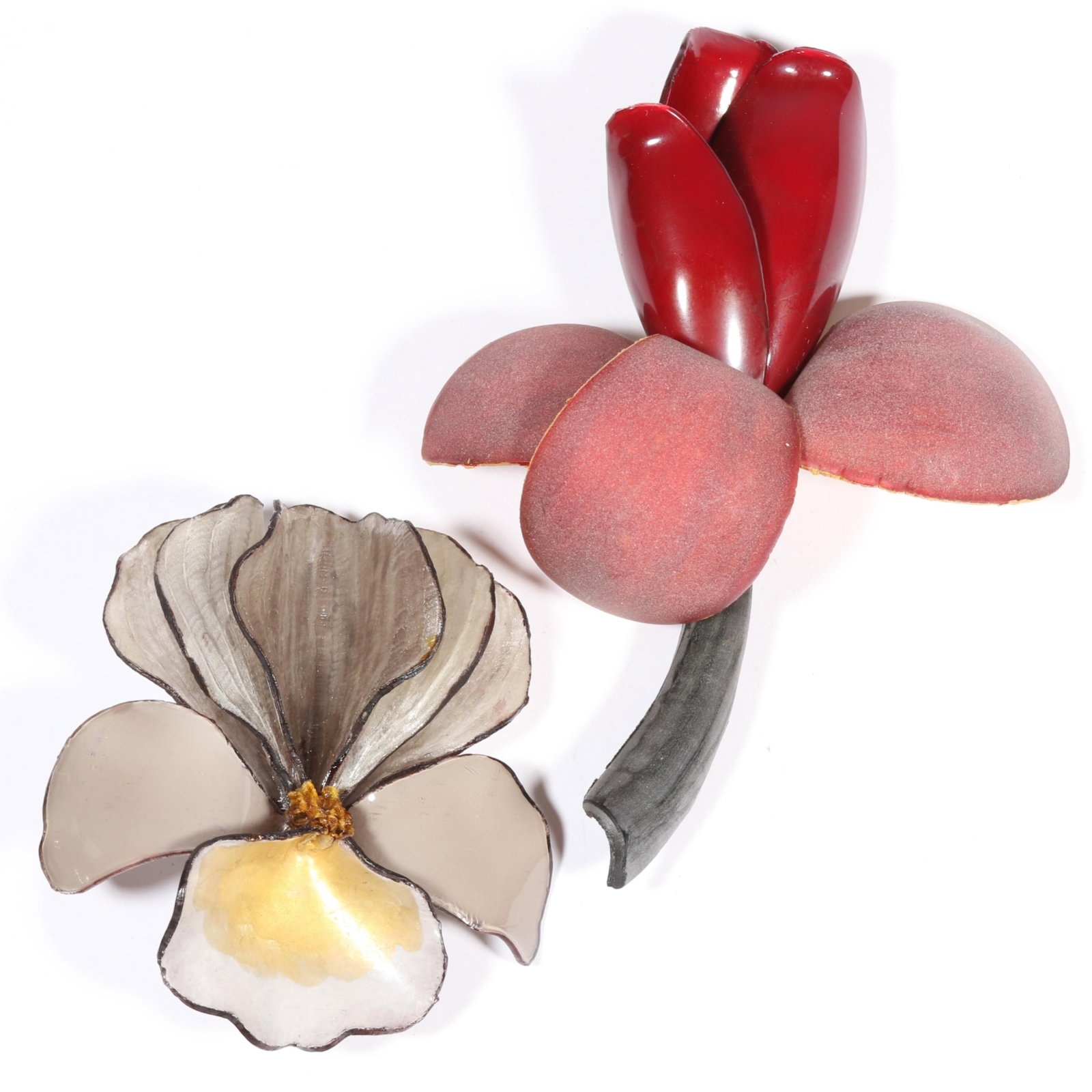 Cilea Paris pair of designer resin floral brooches. 4 1/2"H x 3 1/4"W (largest): Cilea Paris pair of designer resin floral brooches.4 1/2"H x 3 1/4"W (largest)