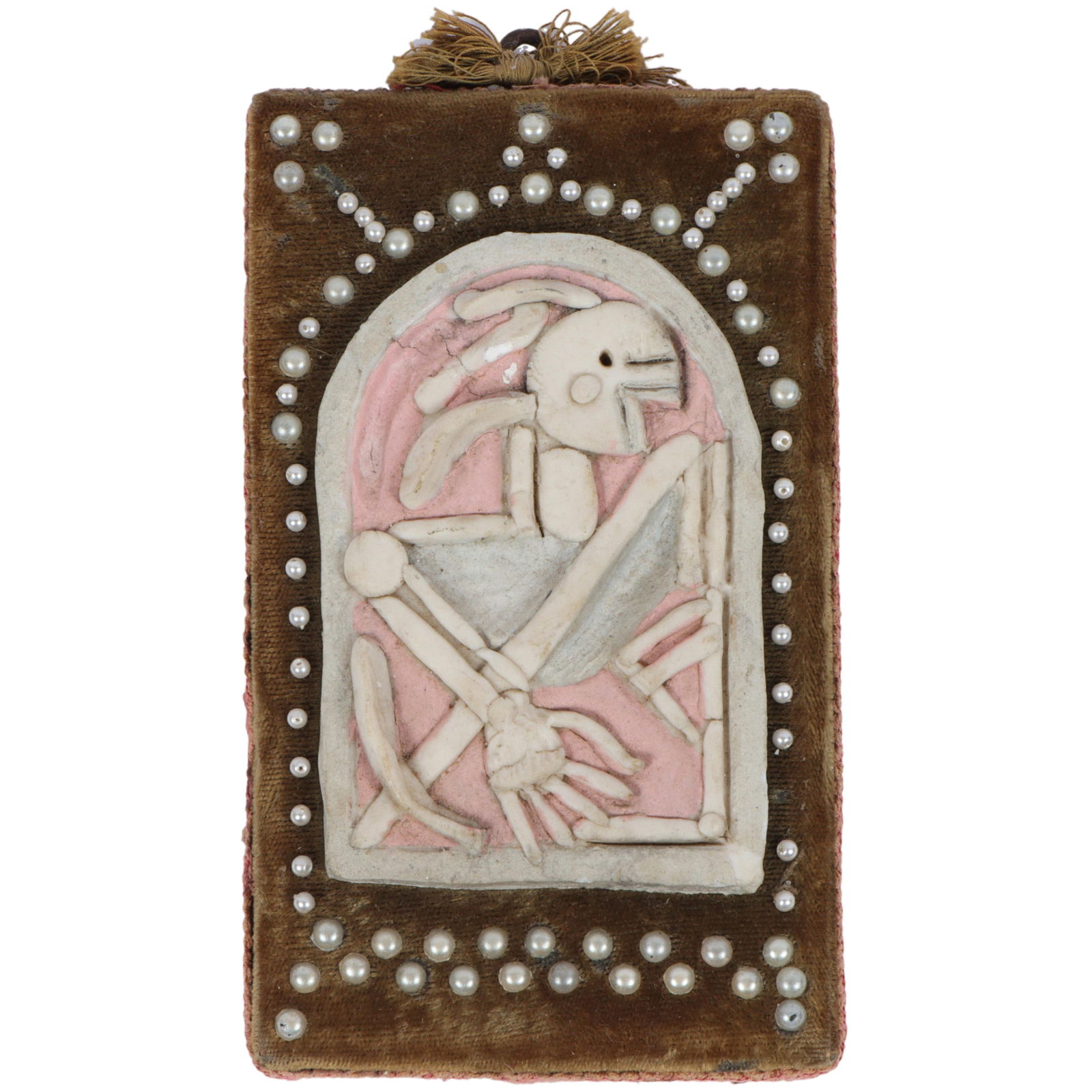 Robert Lohman, Indiana (1919-2001), figural abstract portrait, painted polymer clay mounted on: Robert Lohman Indiana (1919-2001) figural abstract portrait painted polymer clay mounted on velvet with beaded decoration Incised signature at base of clay. Lohman studied at John Herron Art Institute