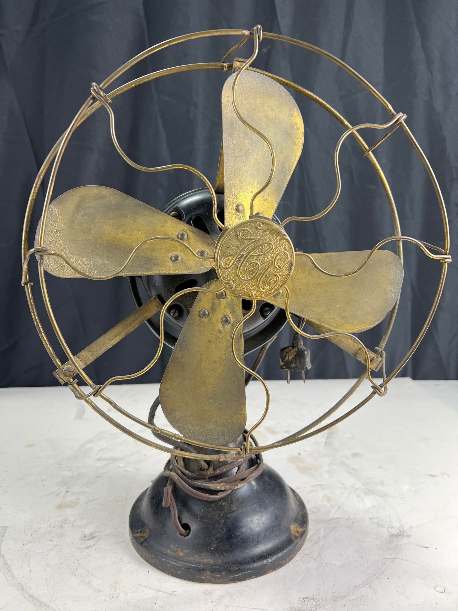 General Electric knock-off? HE 12" blade tabletop fan, untested (1 of 7)