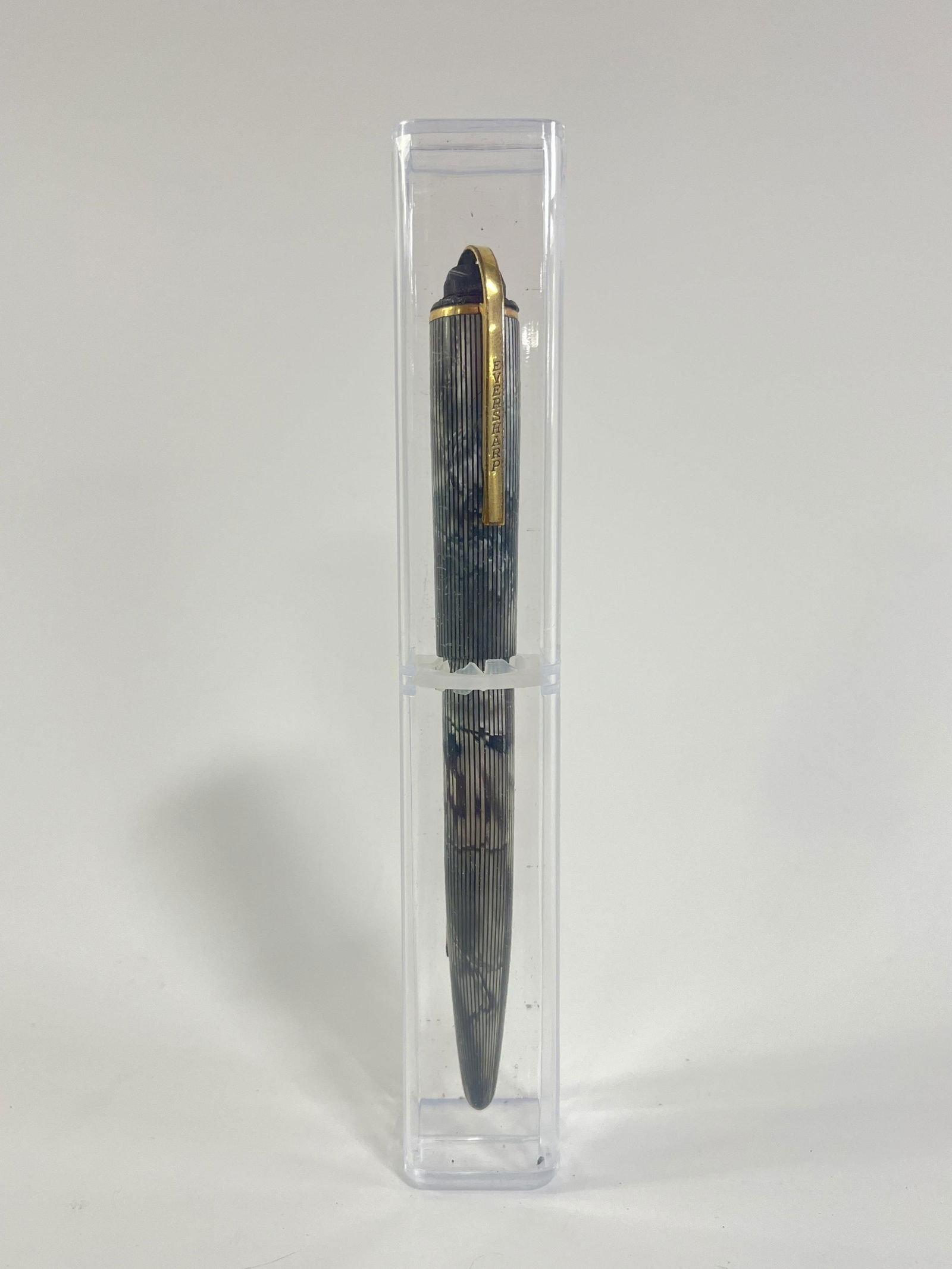 Vintage Eversharp 14k nib Skyline Pen (1 of 6)