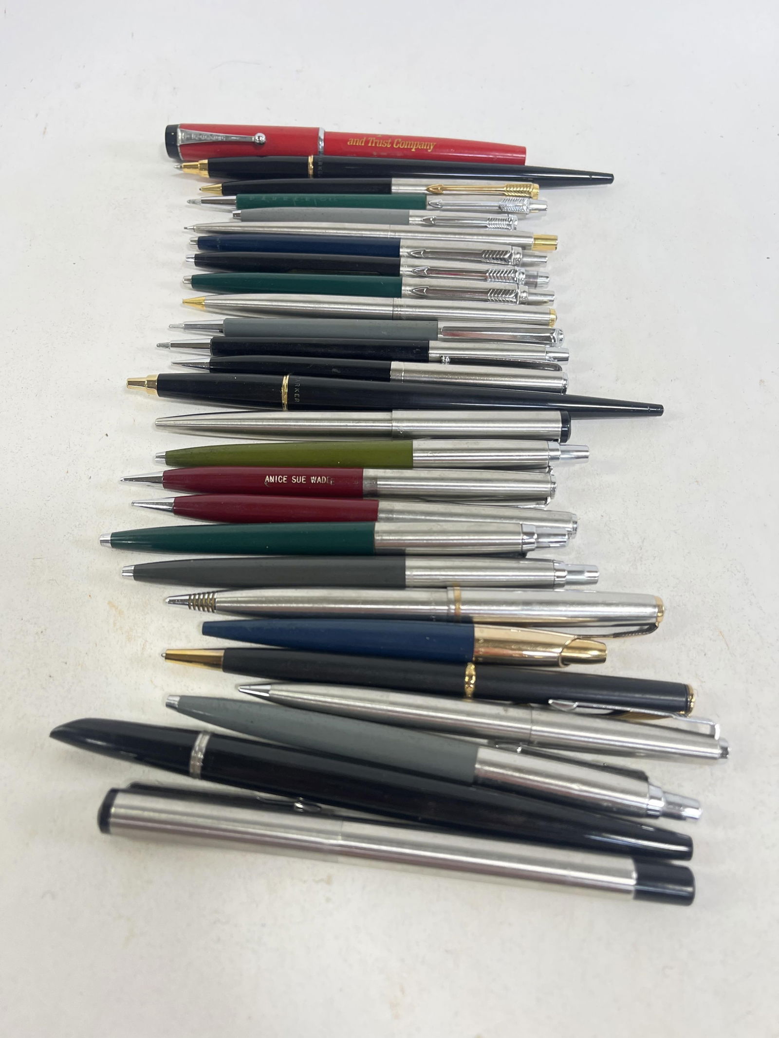 Box / Opportunity lot of Parker pens (1 of 5)