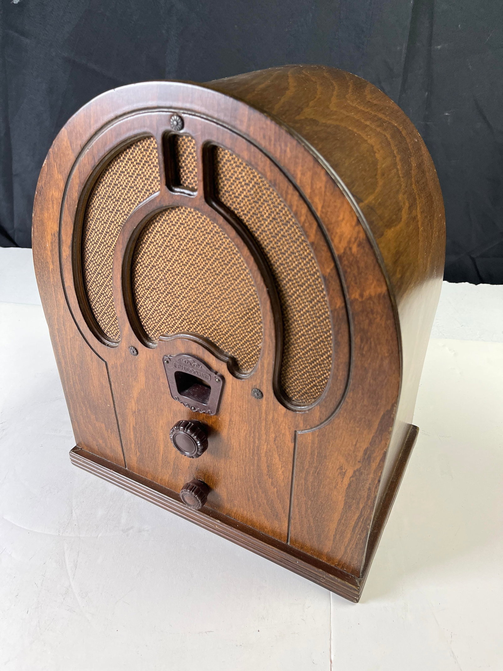 Philco Jr. Model 80 Cathedral tube radio, produced around 1932-1933, untested: Philco Jr. Model 80 Cathedral tube radio, produced around 1932-1933, untested