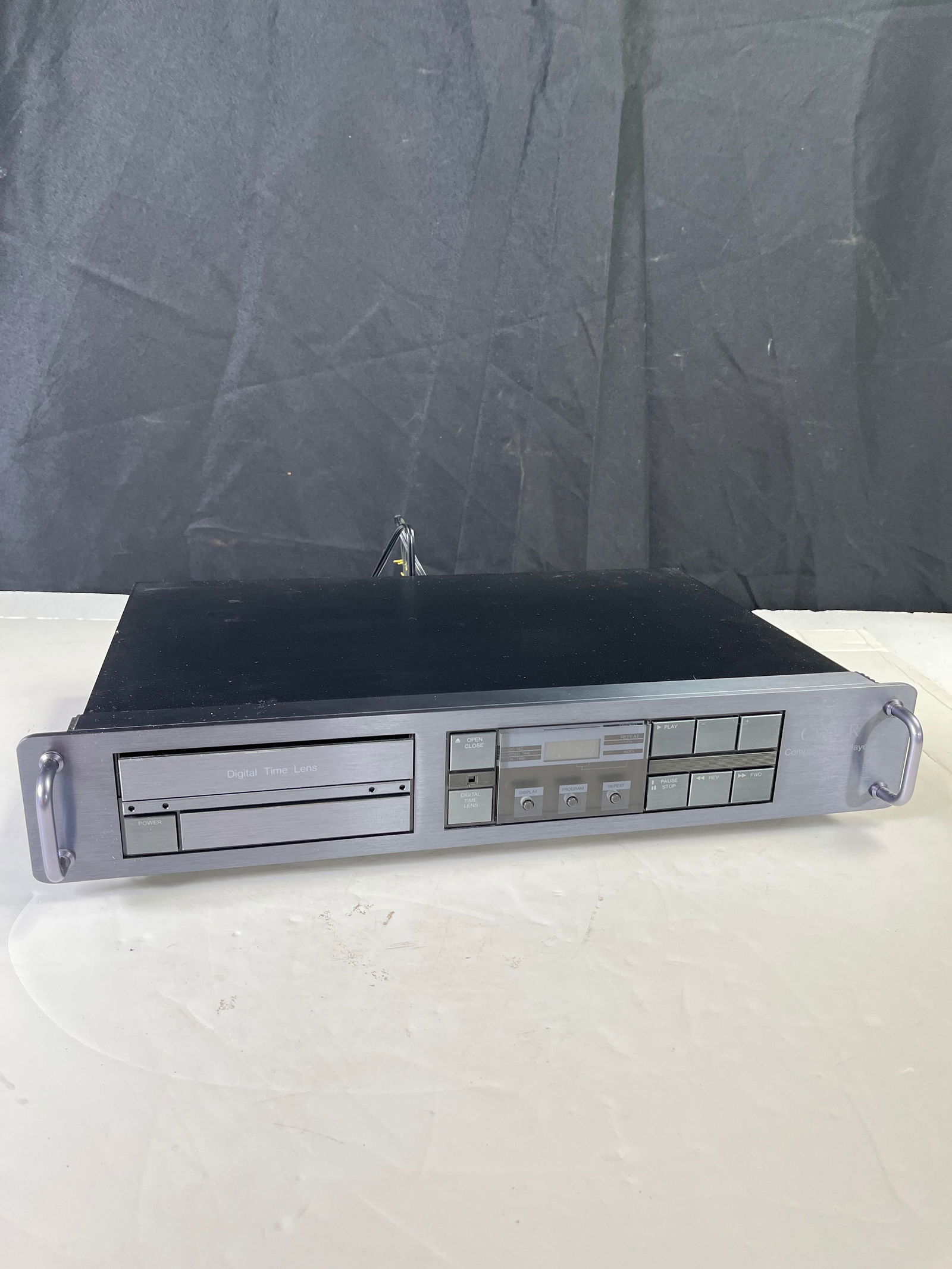 Vintage Carver DTL-100 compact disc player, 1985 (1 of 8)