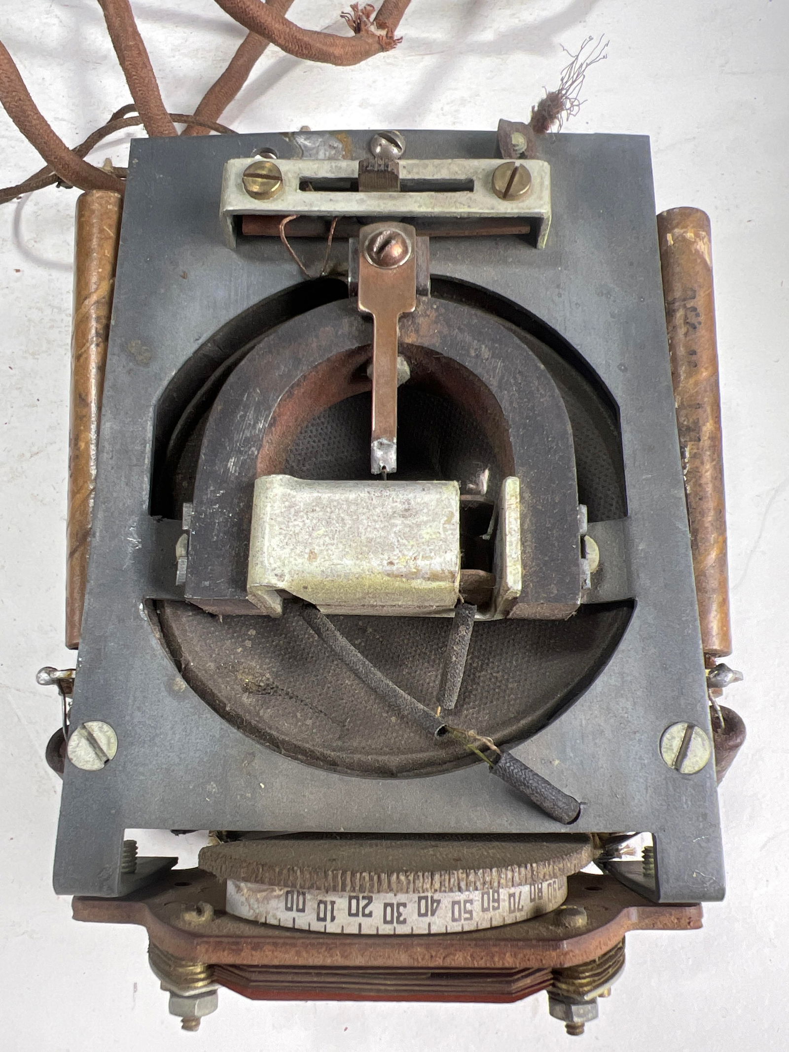 Kadette Jr. "Junior", first pocket radio chassis, no plaskon case, 2 tubes, 1933, cloth cable (1 of 7)