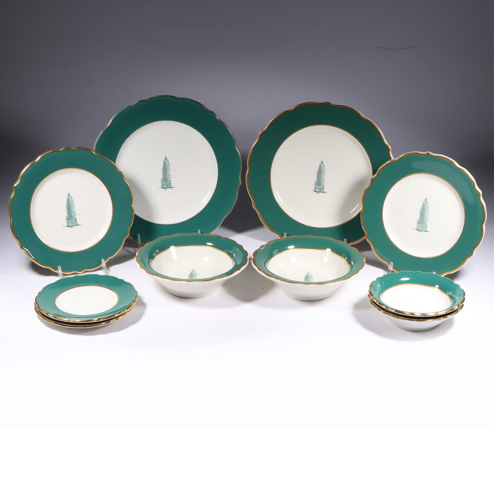 Syracuse China Art Deco Skyscraper motif Restaurant China-10 pcs 9"Diam. (largest plate): Syracuse China Art Deco Skyscraper motif Restaurant dishware, Lincoln Bank Tower building, Fort Wayne, IN-10 pcsThis china was used for board meals and employee lunches when the bank had a full serve 