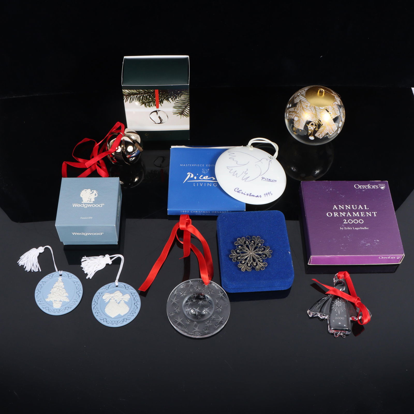 Collection of vintage Christmas holiday ornaments: Georg Jensen, Lalique, Orrefors, Rosenthal Bjorn: Collection of vintage Christmas holiday ornaments: Georg Jensen, Lalique, Orrefors, Rosenthal Bjorn Wiinblad, Wedgwood Jasperware, Russian filigree Antonia Varlova, Picasso Living Georg Jensen 21 cara