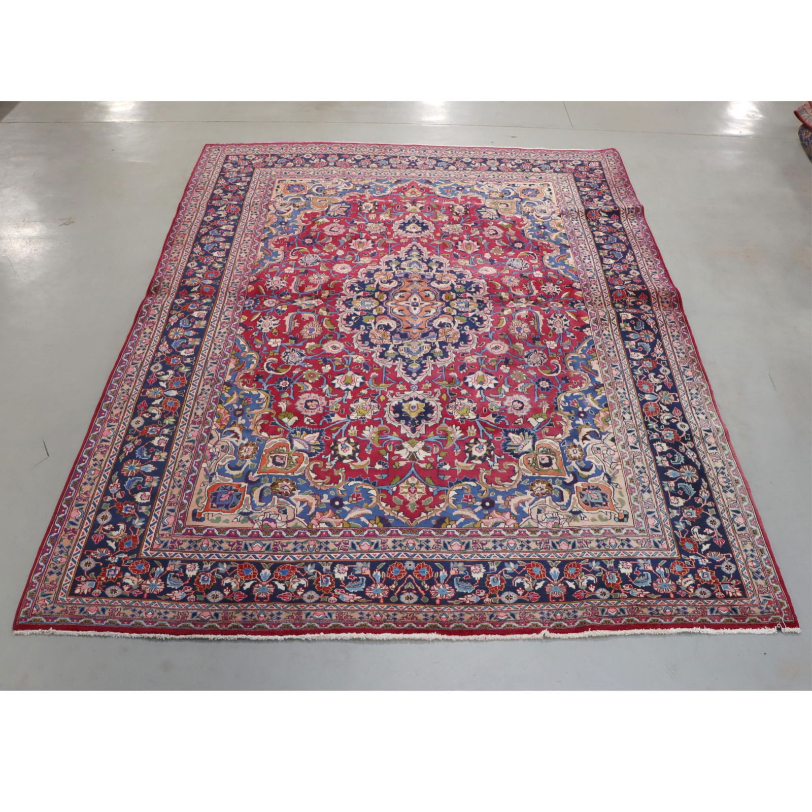 Persian Isfahan semi antique estate room size rug / carpet. 9' 6" x 13' (1 of 8)