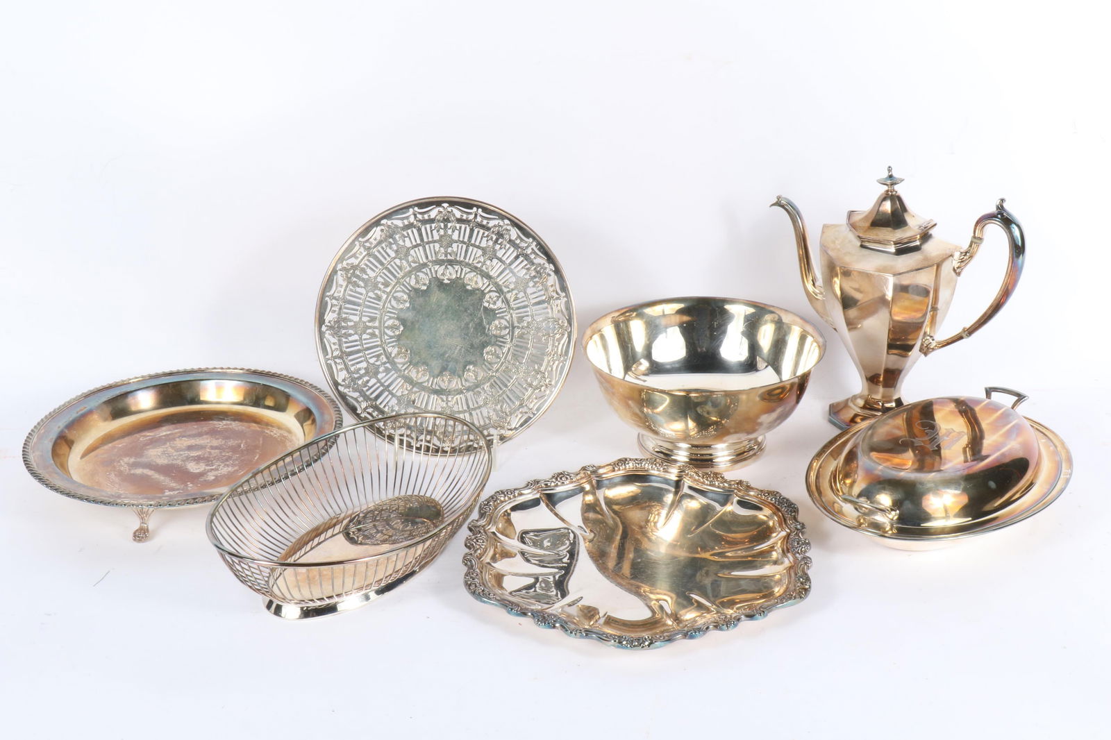 Antique silverplate tableware, 7pc: trivet, salad bowl, server, bread basket, coffee urn, etc. 4 (1 of 19)