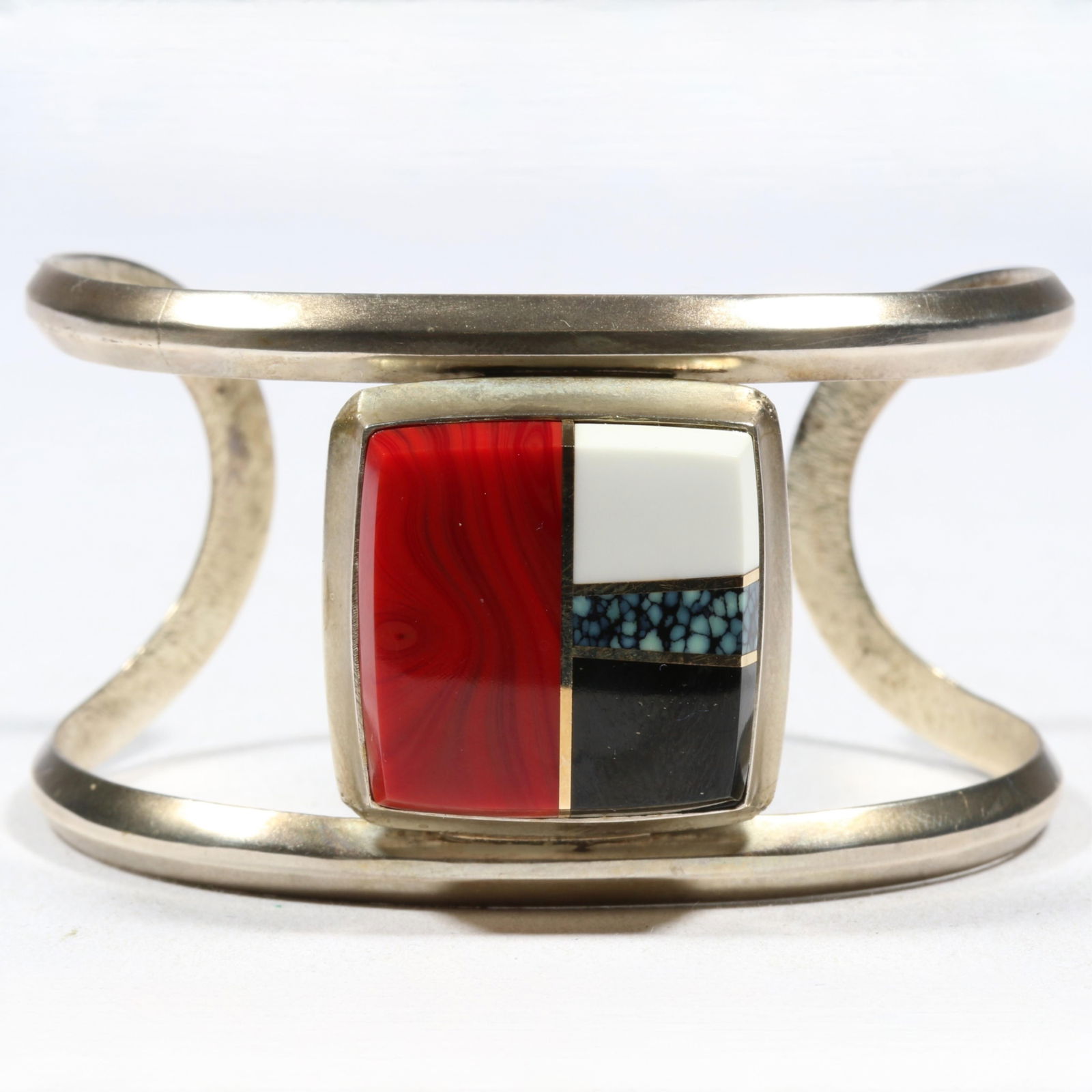 Duane Maktima Laguna / Hopi Native American sterling silver cuff bracelet with Rosarita glass, (1 of 8)