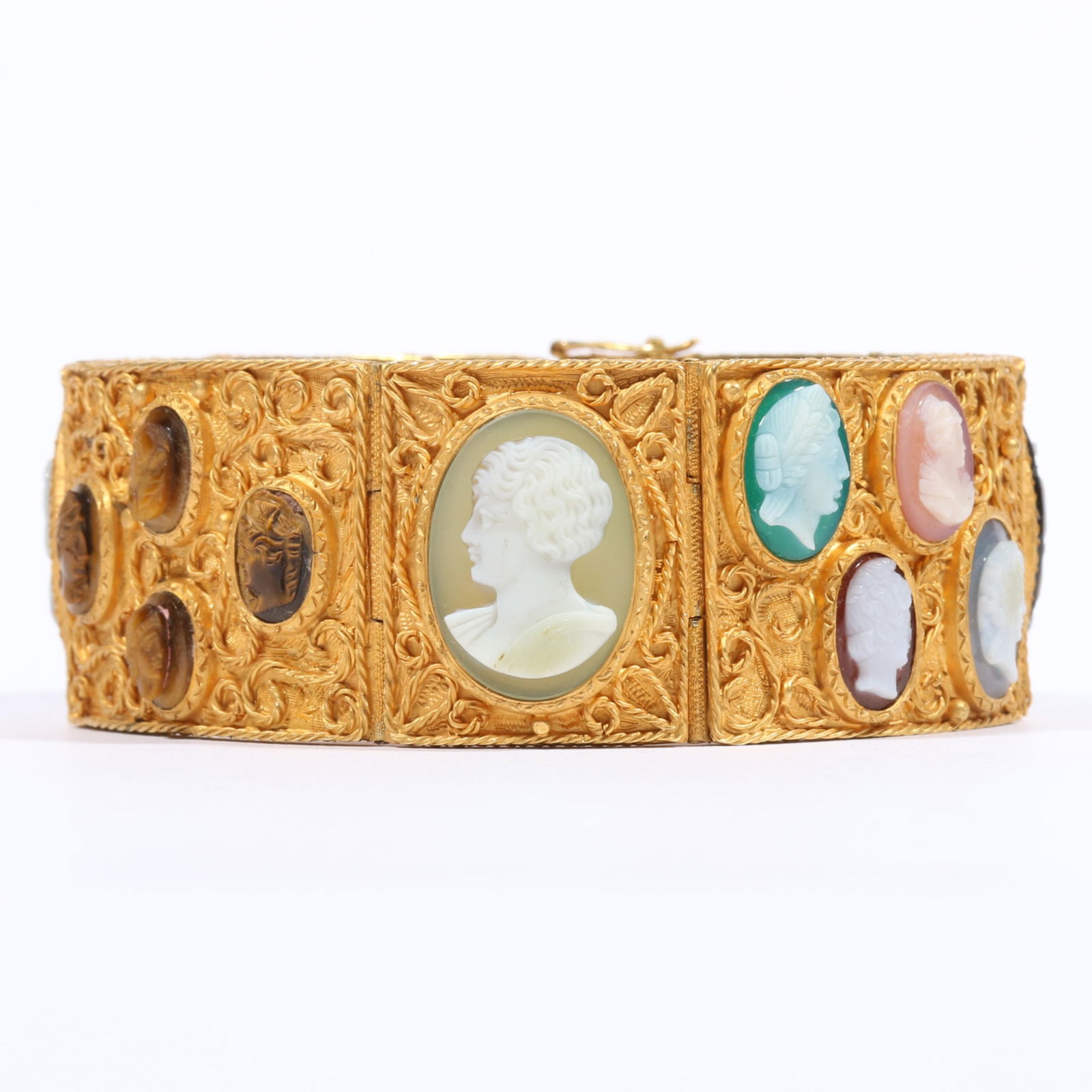 Antique 18K yellow gold Victorian panel bracelet with 19 intricate left and right facing cameos (1 of 20)