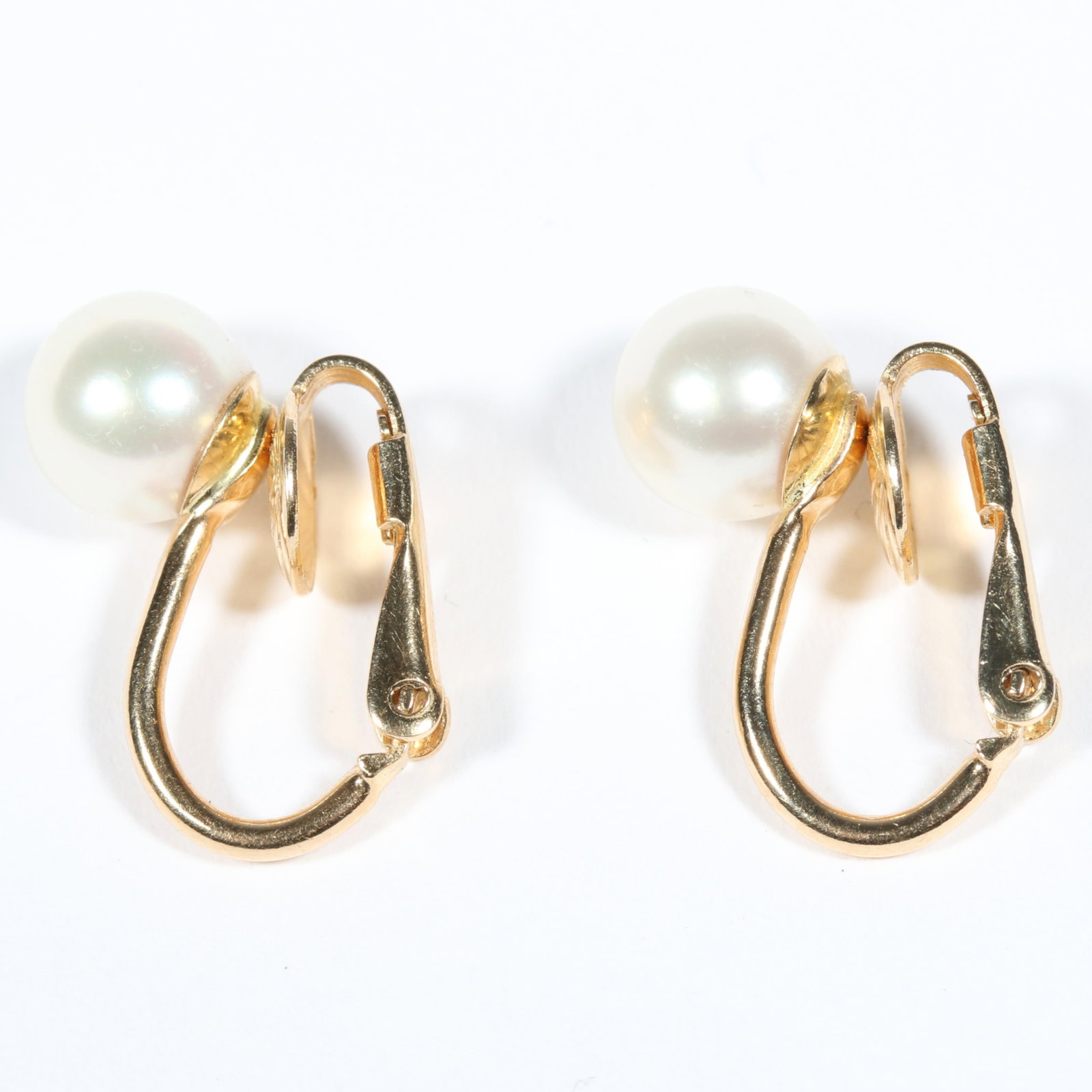14K yellow gold and pearl clip earrings. 7.3mm pearls. (1 of 10)