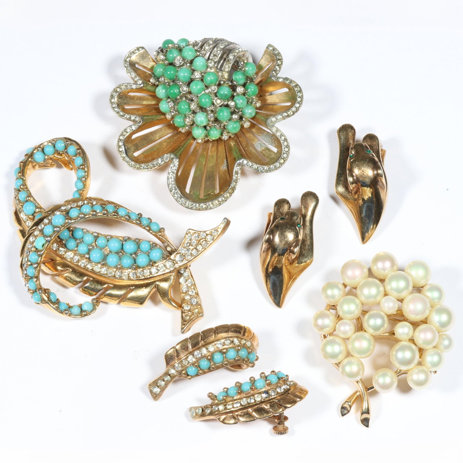 Majorica faux pearl tree brooch with Retro unsigned jewelry pieces including faux turquoise Boucher? (1 of 17)