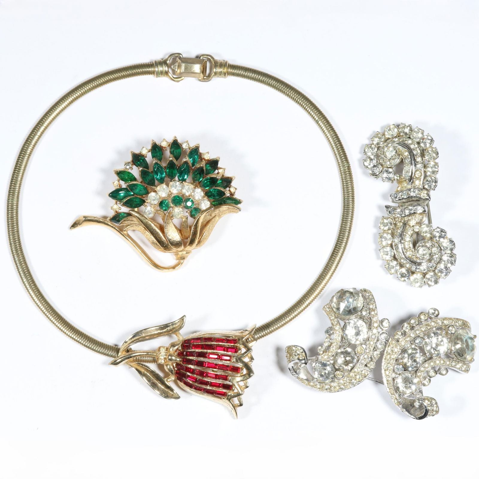 Coro, Coro Craft, Coro Duette jewelry group with pair of duettes, tulip necklace, and flower brooch. (1 of 18)