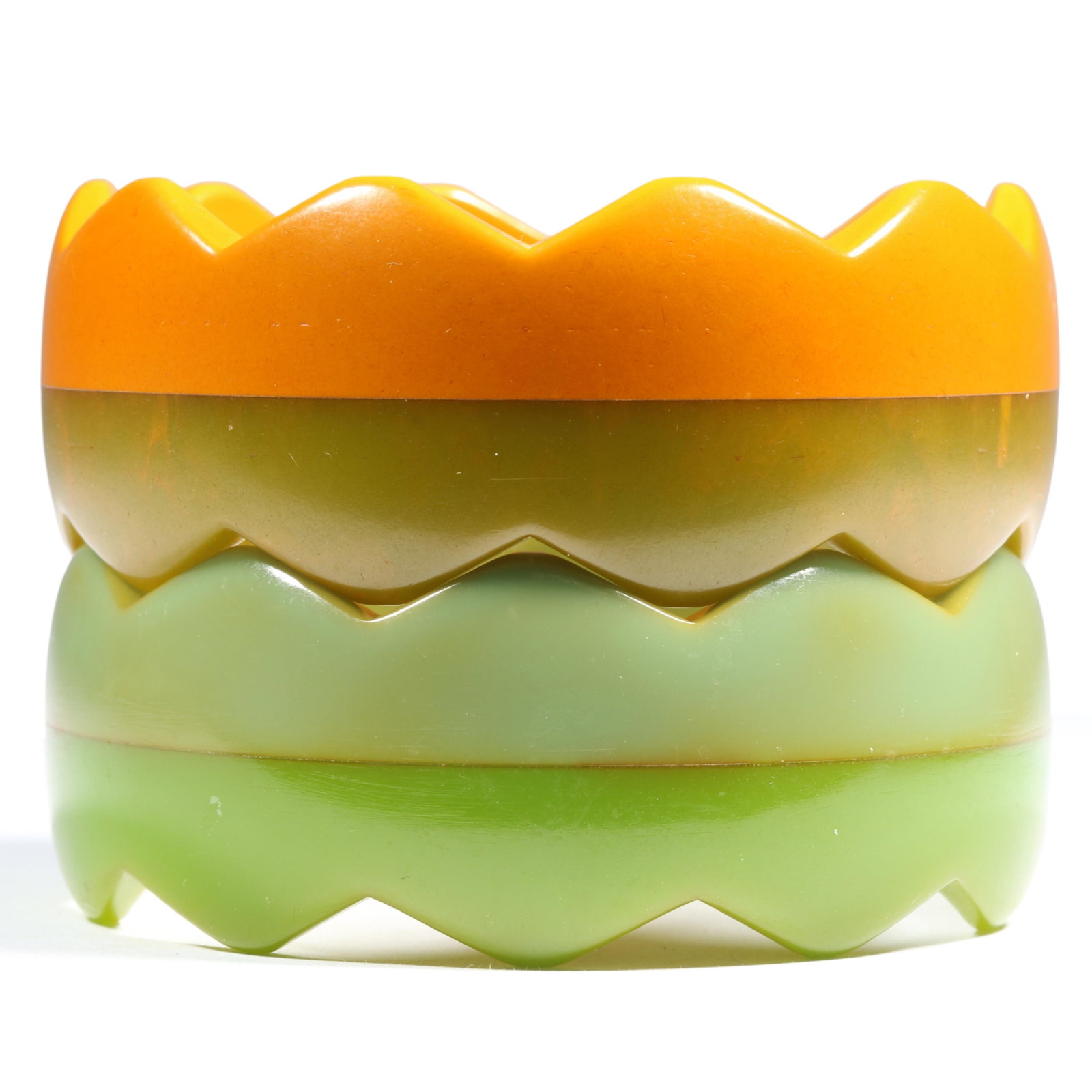 Pair of sawtooth zig zag two tone Bakelite bangle bracelets 2 1/2" Inner Diameter x 1 1/4" H (1 of 12)