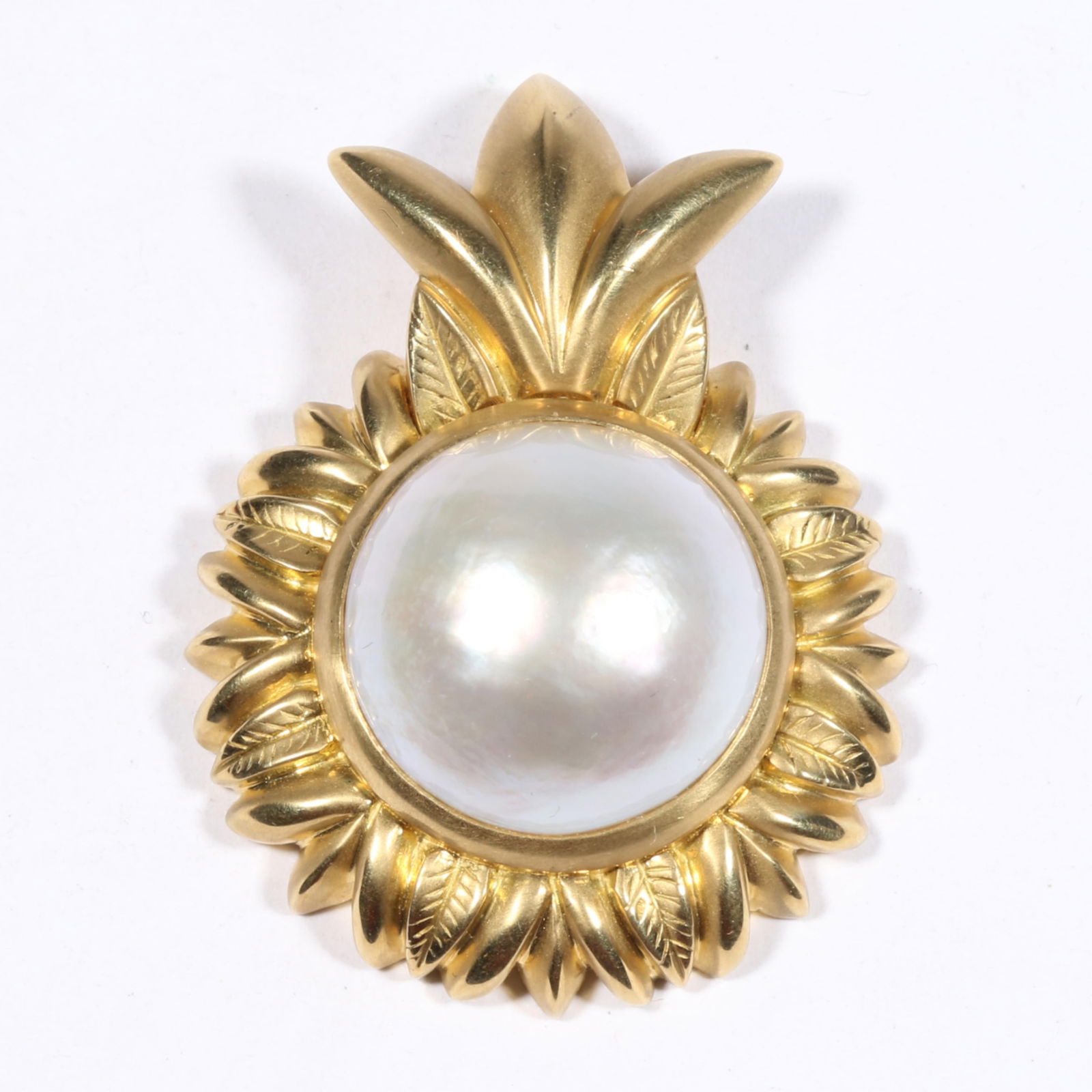 18K yellow gold floral mabe pearl pendant. 1 7/8"L x 1 3/8"W (1 of 8)