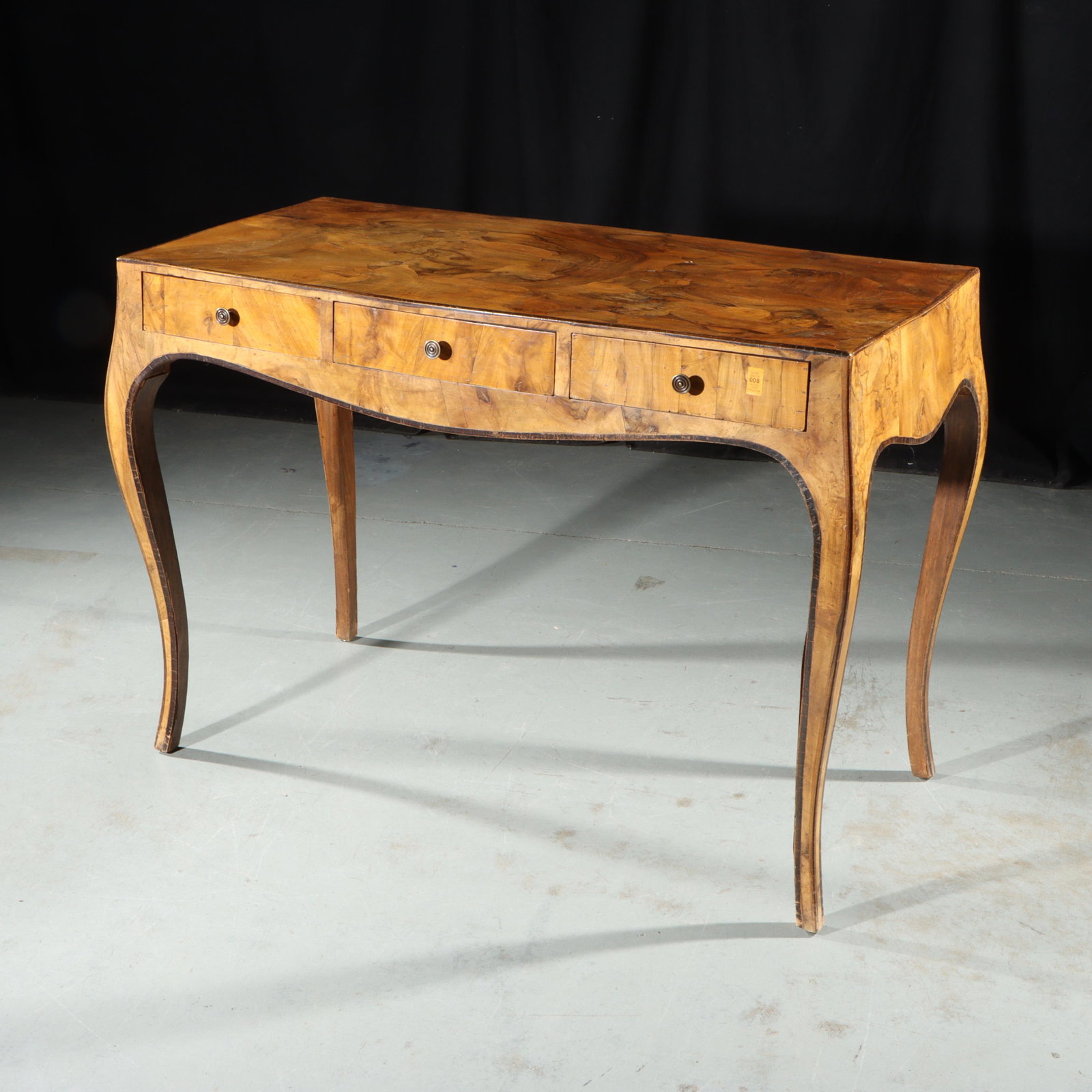 Italian Rococo style olive burl wood veneer three drawer writing desk / foyer table. 29 3/4?H x 42 (1 of 18)