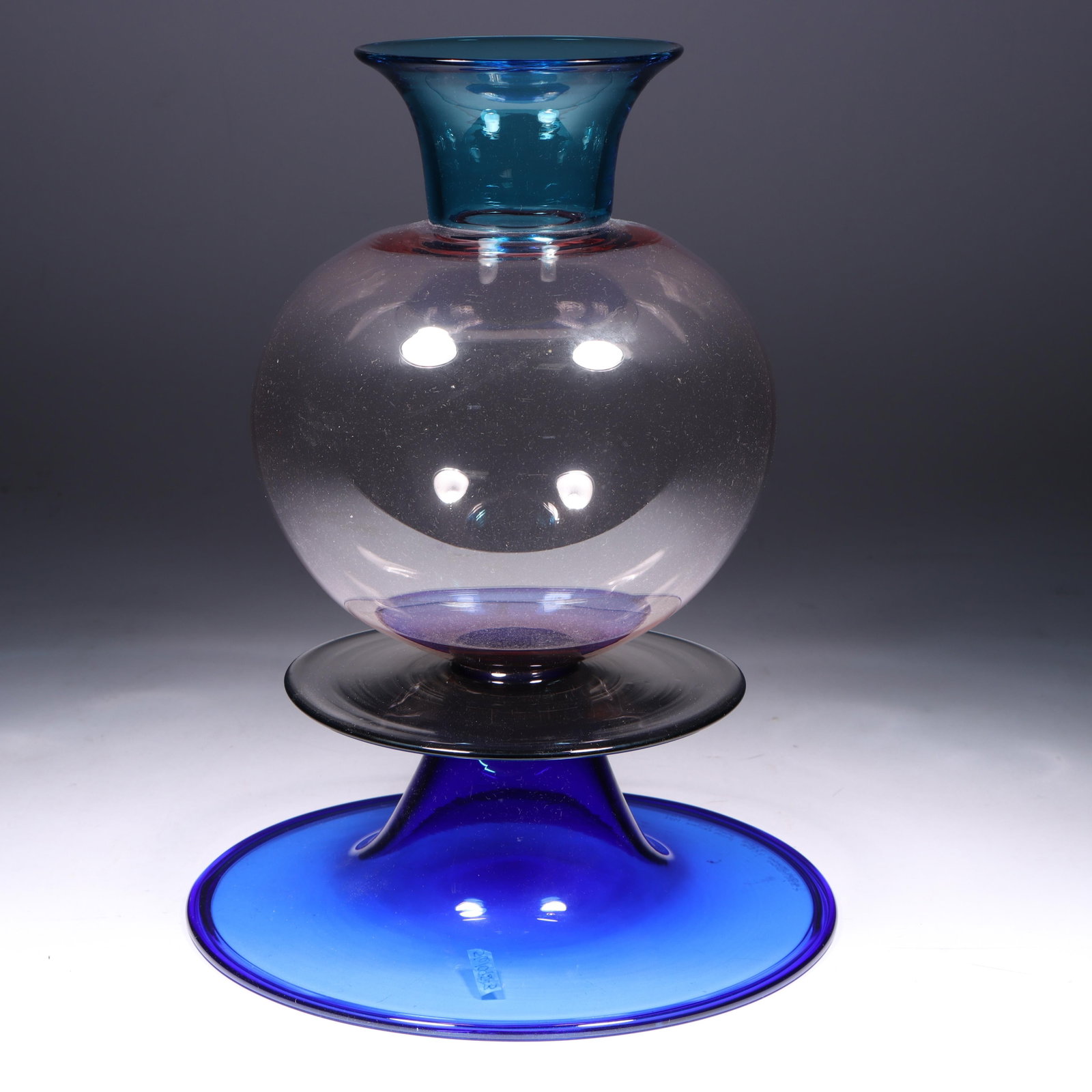 Yoichi Ohira De Majo Murano bold Premio Murano art glass vase 11 3/4"H x 8 1/2"Diam. (1 of 7)