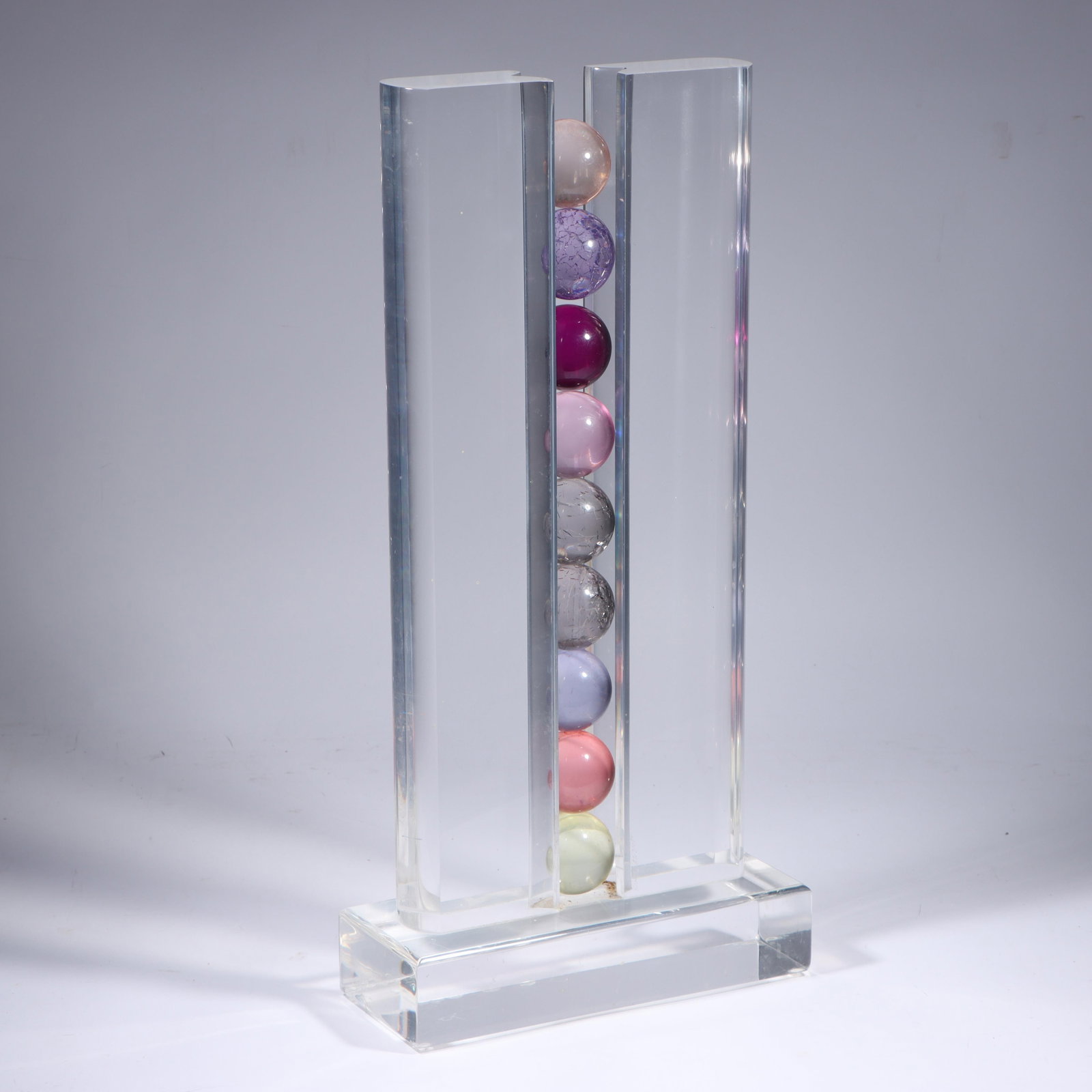 Shlomi Haziza, Israel (b.1969), modernist, lucite acrylic sculpture, 21"H x 10 1/4"W: Shlomi Haziza Israel (b.1969) modernist lucite acrylic sculpture Unsigned. Tiny paint splats and nicks on acrylic. Biography from Antal Fine Art: Shlomi Haziza was born in Haifa, Israel into an artist