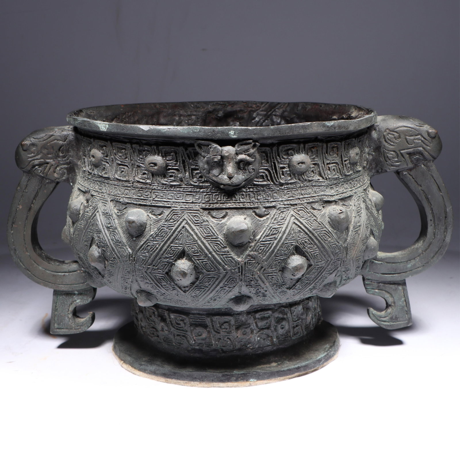 Chinese Archaistic Western Zhou / Shang style bronze Gui ritual vessel with zoomorphic handles 8"H x (1 of 13)