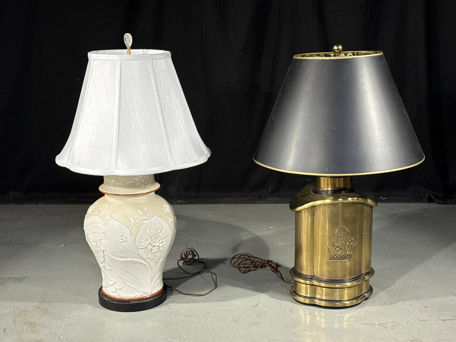 Two vintage Chapman Chinoiserie floral motif table lamps: porcelain ginger jar lamp, brass tea (1 of 8)