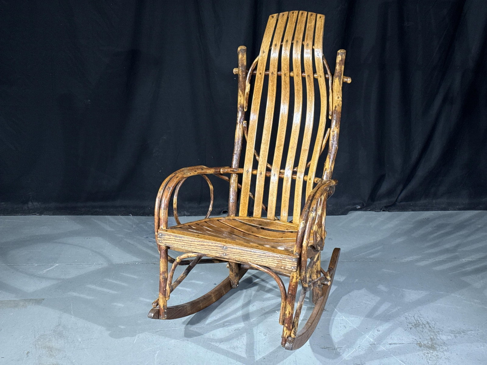 Rustic Pennsylvania Amish hickory bentwood twig rocking chair with slatted seat and backrest 43 1/2? (1 of 10)