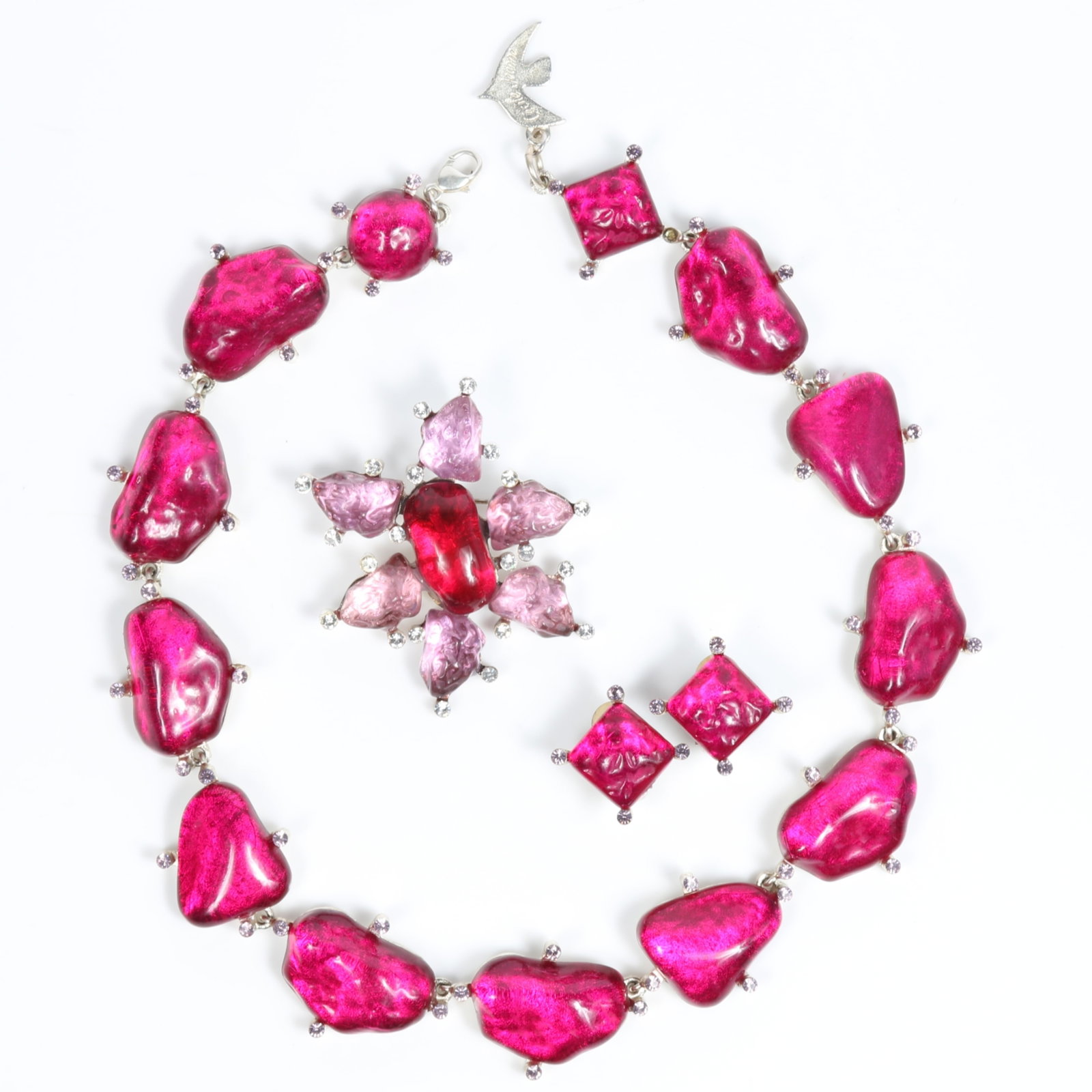 Cecile & Jeanne Paris French parure with bold fuchsia pink and red poured Gripoix style resin: Cecile & Jeanne Paris French parure with bold fuchsia pink and red poured Gripoix style resin including necklace, brooch, and earrings Missing one lavender rhinestone in necklace The signature says "C