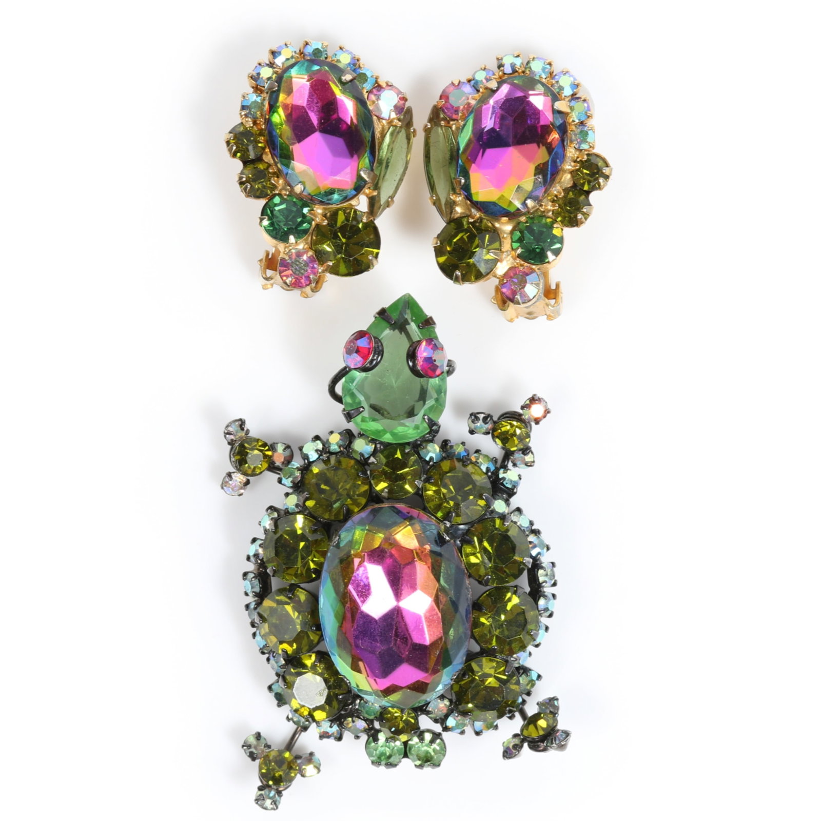 DeLizza & Elster Juliana watermelon tourmaline rhinestone crystal turtle brooch with matching: DeLizza & Elster Juliana watermelon tourmaline rhinestone crystal turtle brooch with matching earrings Provenance: From the Collection of Joan Duran, owner of The Queen's Bedroom on Facebook Two gems 