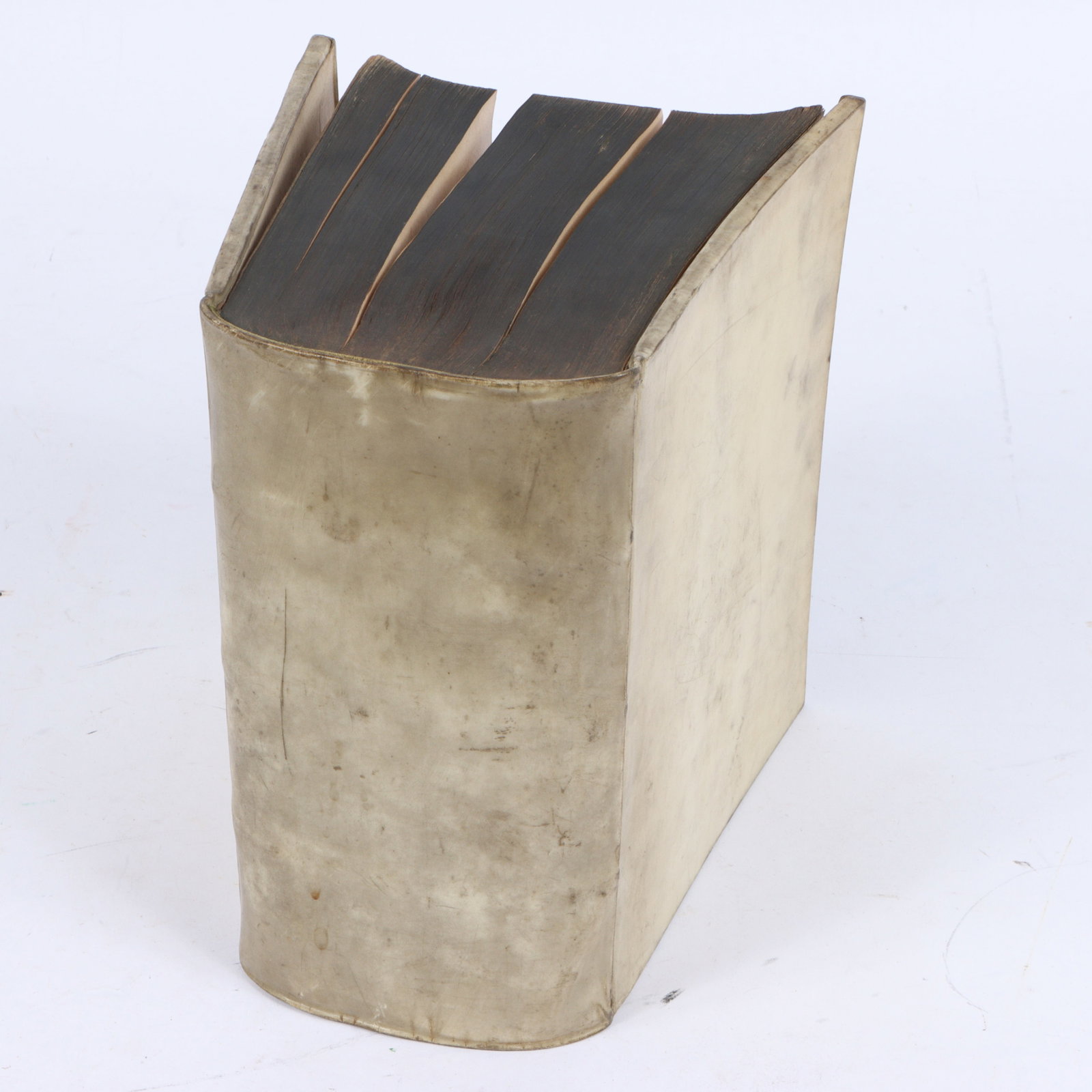 Large thick antique book titled "Herrn Ludwig Holbergs D?nische Reichs-Historie," translated to "Mr.: Large thick antique book titled "Herrn Ludwig Holbergs D?nische Reichs-Historie," translated to "Mr. Ludvig Holberg's History of the Danish Realm," printed in German in 1743 8 1/2? x 7 1/2? x 4 1/2?
