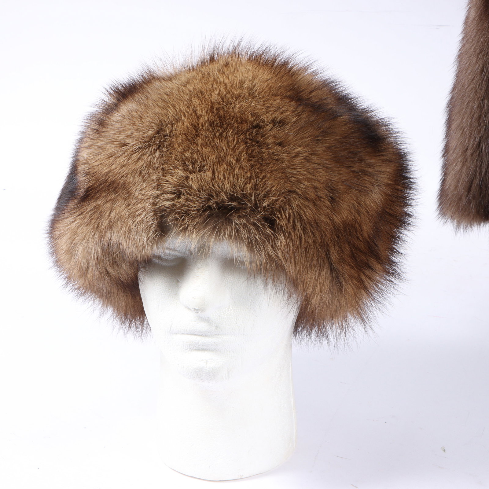 NH Rosenthal Russian sable fur swing coat with bell sleeves and a hood, along with a mink fur hat 25 - 5