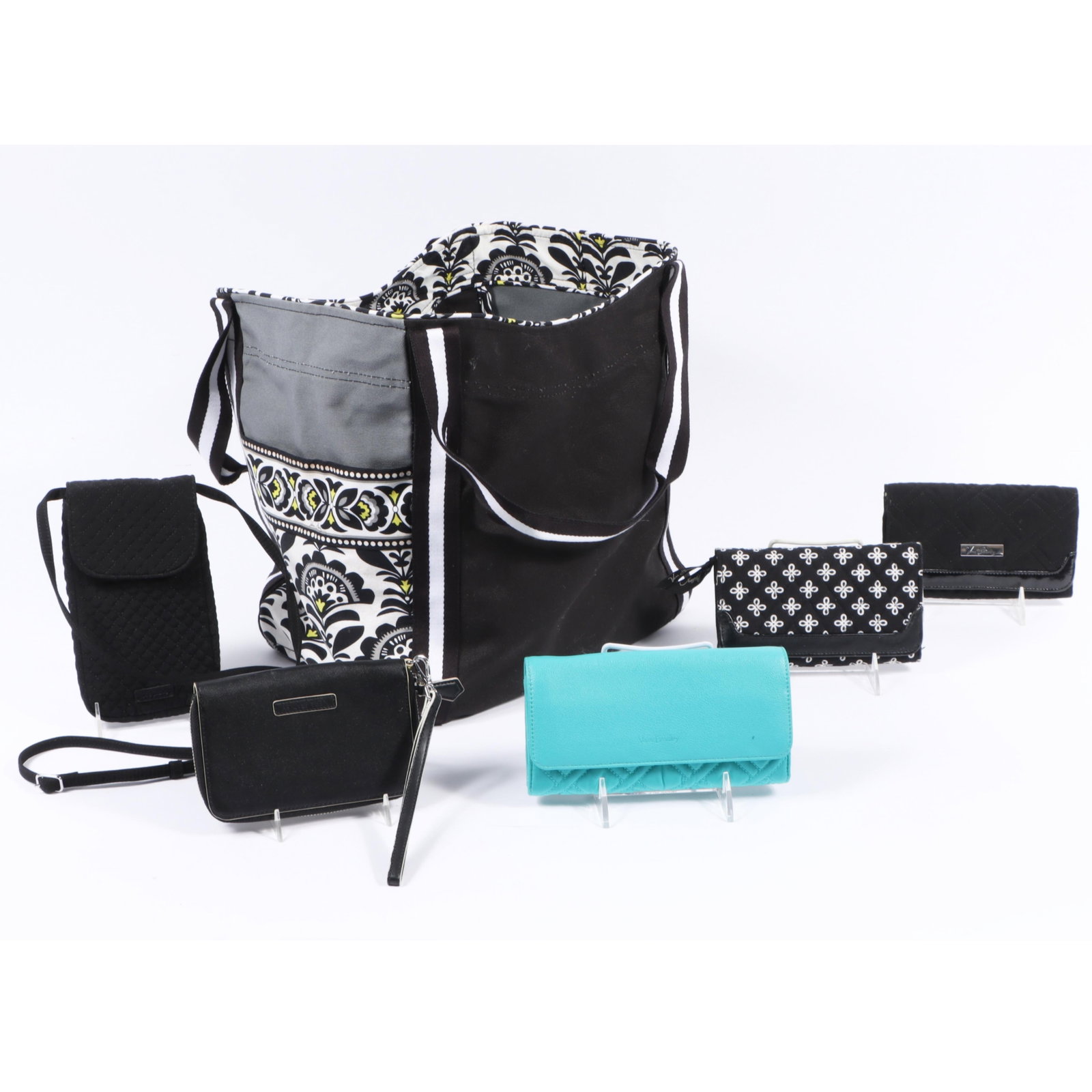 Vera Bradley collection of 5 bags including one large tote bag bag, four wallets and a phone (1 of 13)
