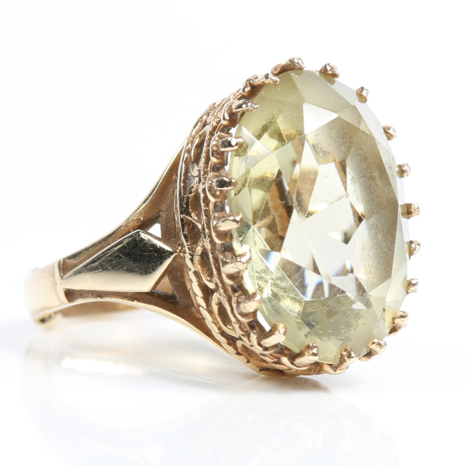 14k Yellow gold oval citrine ring in crown setting Size 6 1/2 with ring sizer (1 of 9)