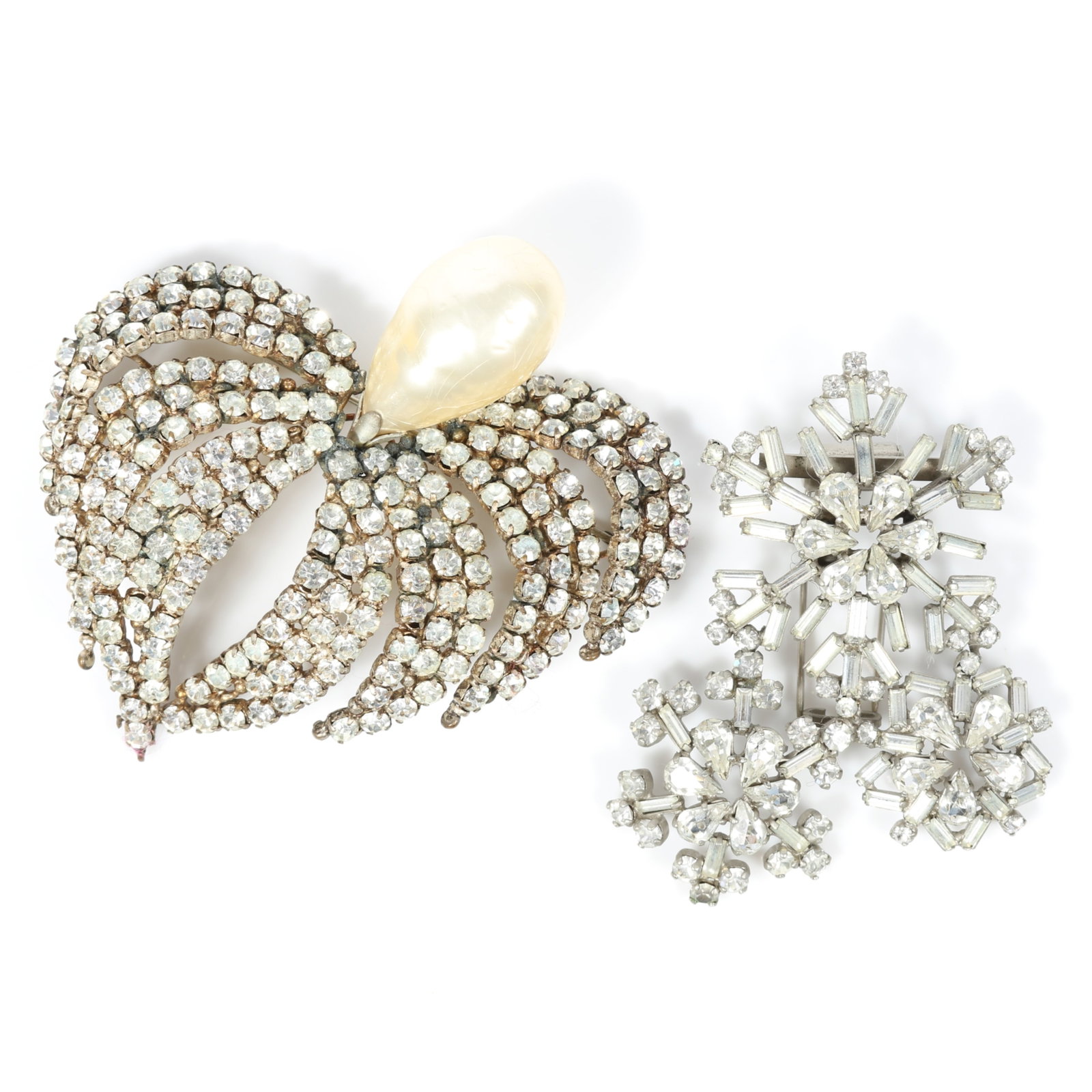 French mid century 2pc jewelry group: large free form brooch with diamante crystals and large glass: French mid century 2pc jewelry group: large free form brooch with diamante crystals and large glass pearl, with diamante rhinestone triple snow flake design fur clip Brooch is signed "Made in France" 