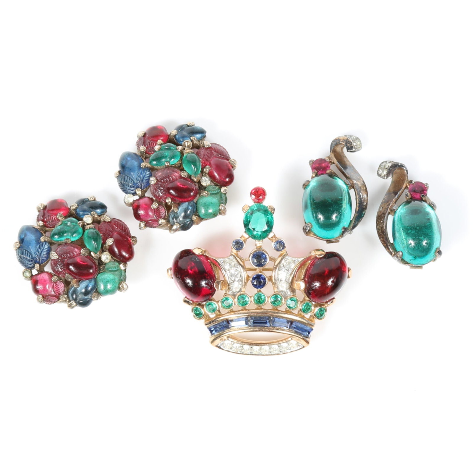 Retro Trifari 3pc group: Queen's crown brooch with red cabochons and green and blue jewels, sterling: Retro Trifari 3pc group: Queen's crown brooch with red cabochons and green and blue jewels, sterling vermeil earrings with green glass cabochons, and tri color fruit salad or tutti frutti earrings Pro