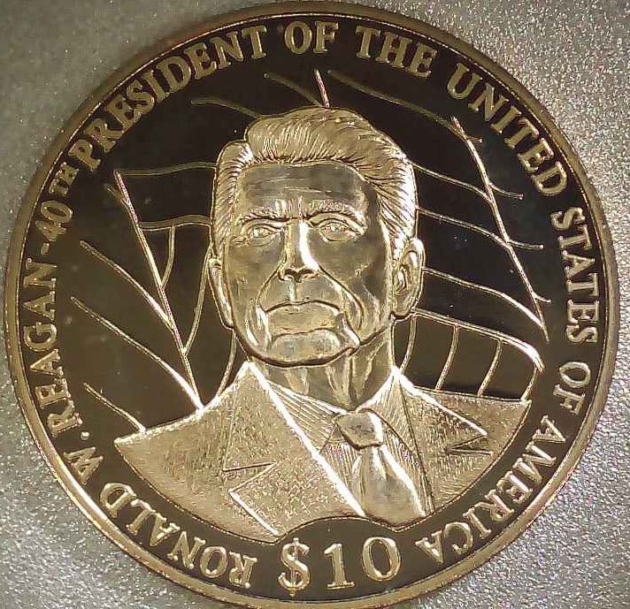 UNITED STATES 2004 RONALD REAGAN 10 DOLLAR COIN (1 of 3)