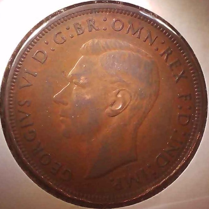 THE ROYAL MINT OF GREAT BRITAIN 1938 ONE PENNY (1 of 2)
