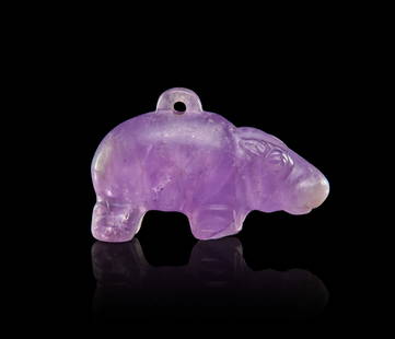 AN EGYPTIAN AMETHYST HIPPOPOTAMUS AMULET, EARLY PTOLEMAIC PERIOD, 300 B.C: AN EGYPTIAN AMETHYST HIPPOPOTAMUS AMULET, EARLY PTOLEMAIC PERIOD, 300 B.C  L: 5cm, H: 3cm&nbsp;